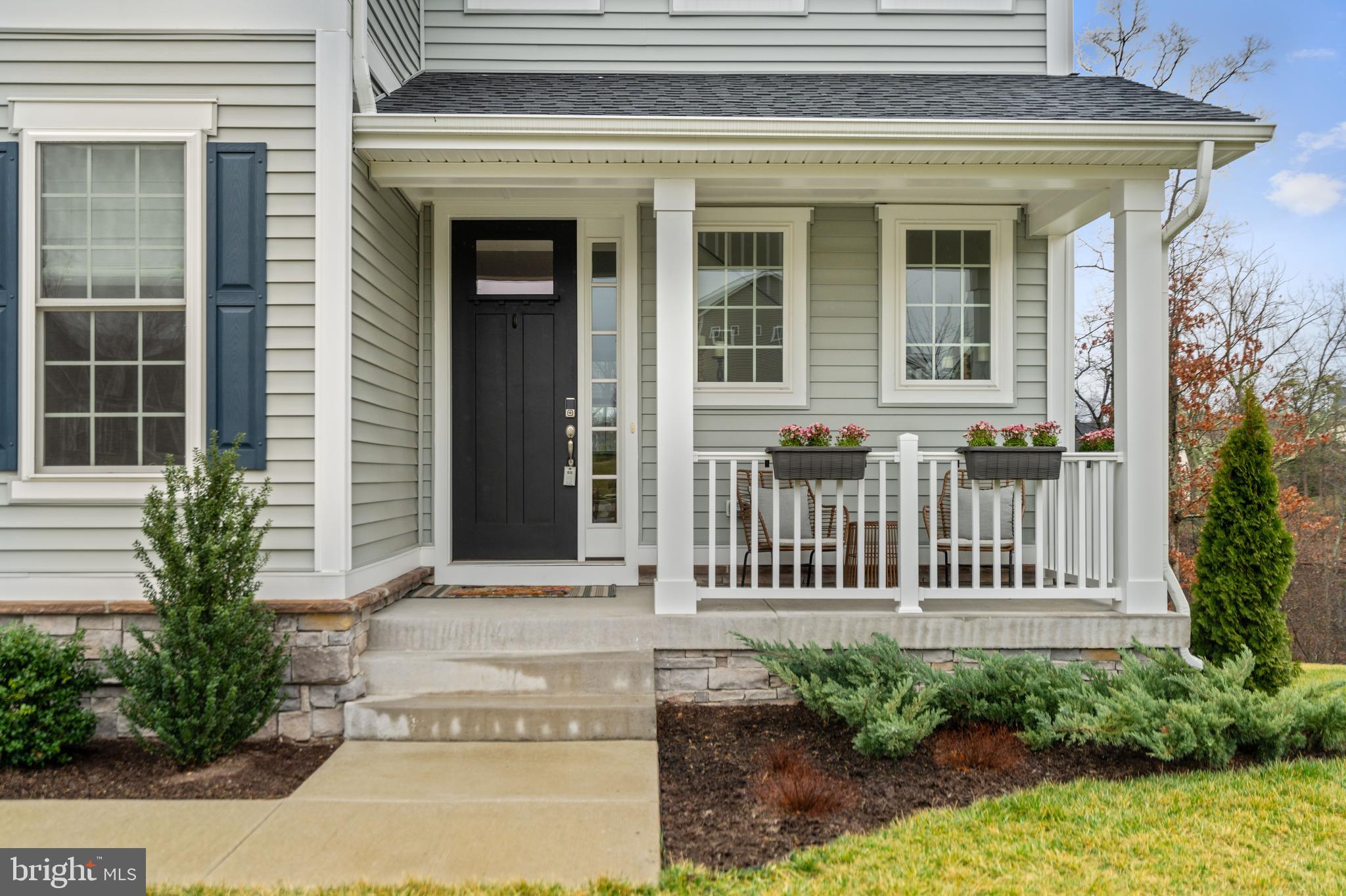 ABRAMS POINTE - Residential