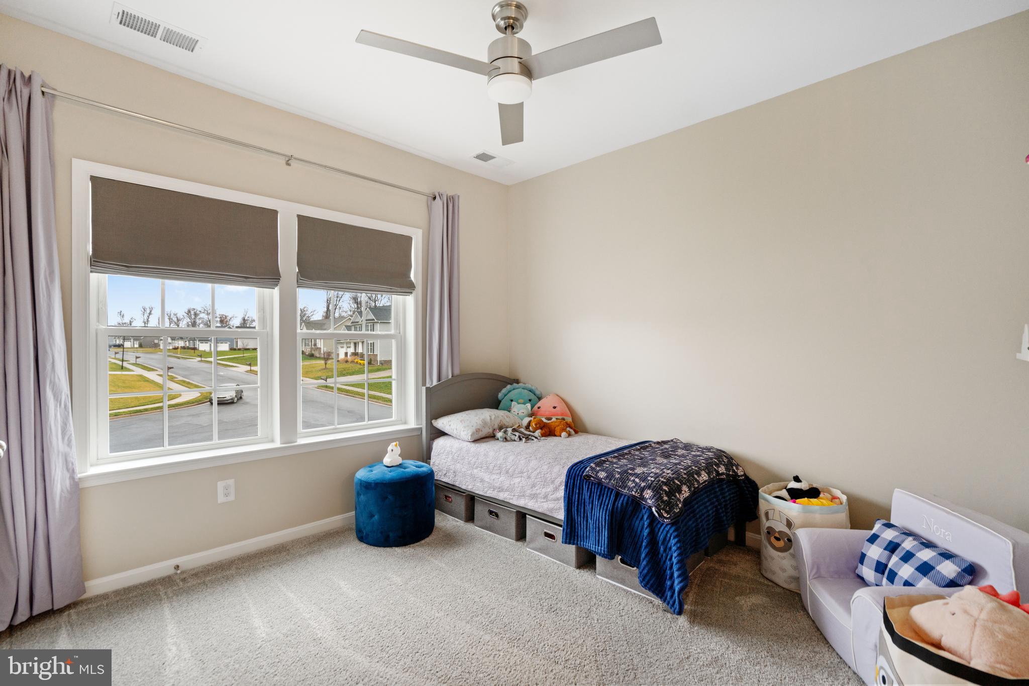 ABRAMS POINTE - Residential