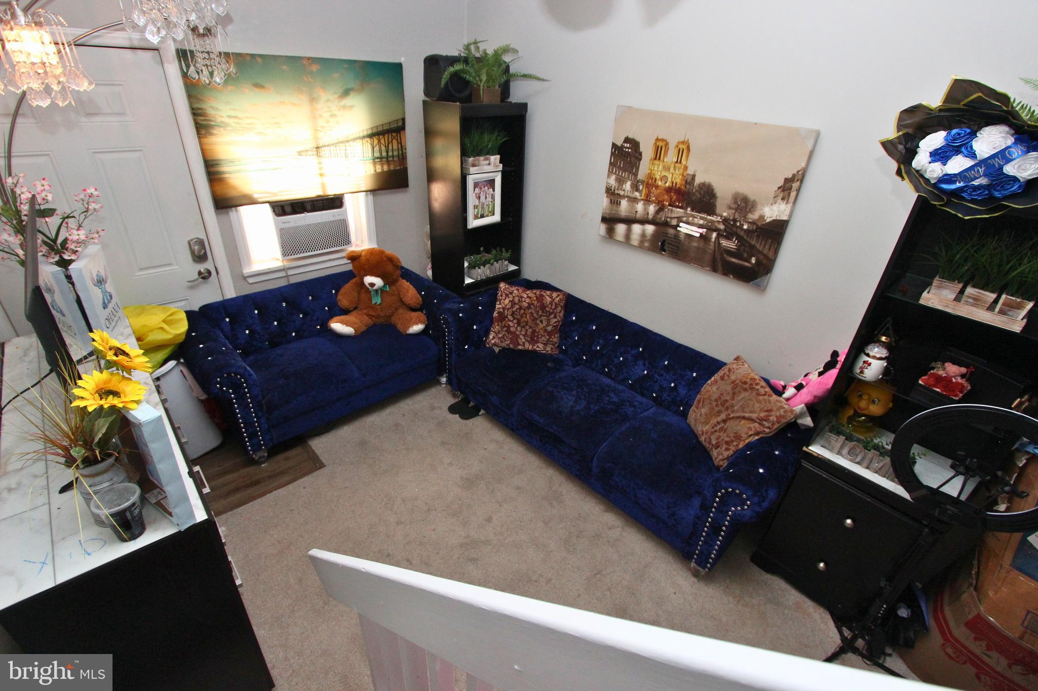 HUNTLEY HALL - Residential