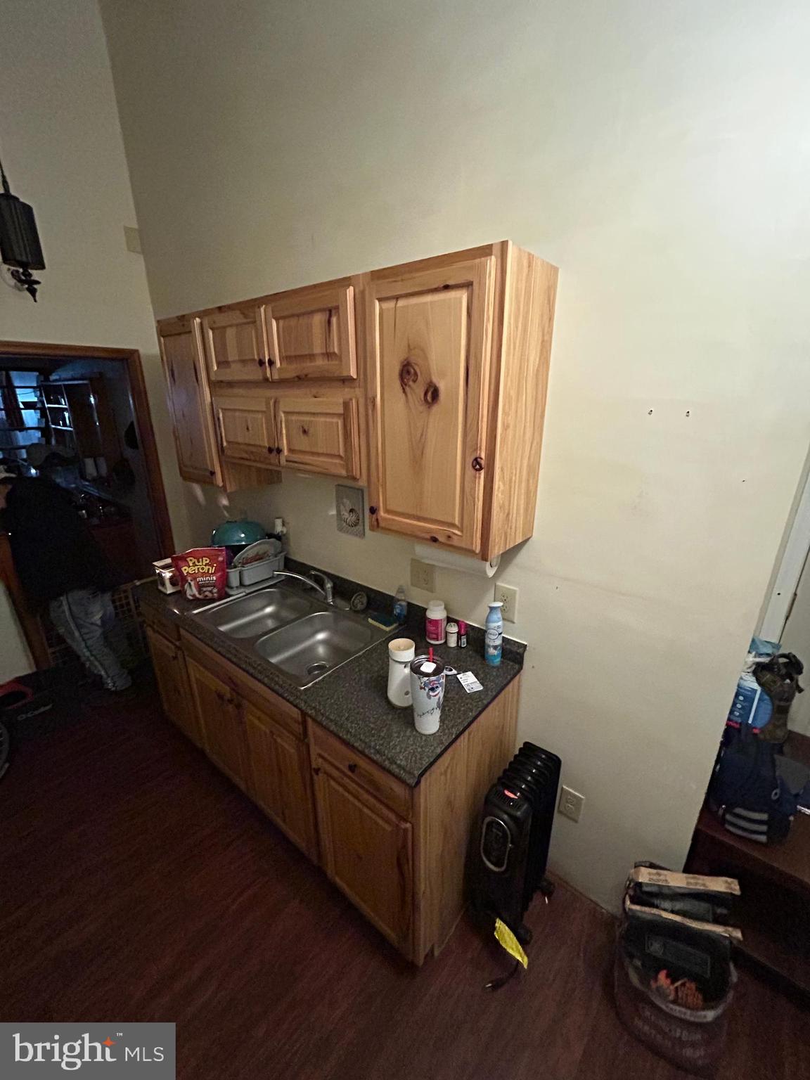 HUNTLEY HALL - Residential