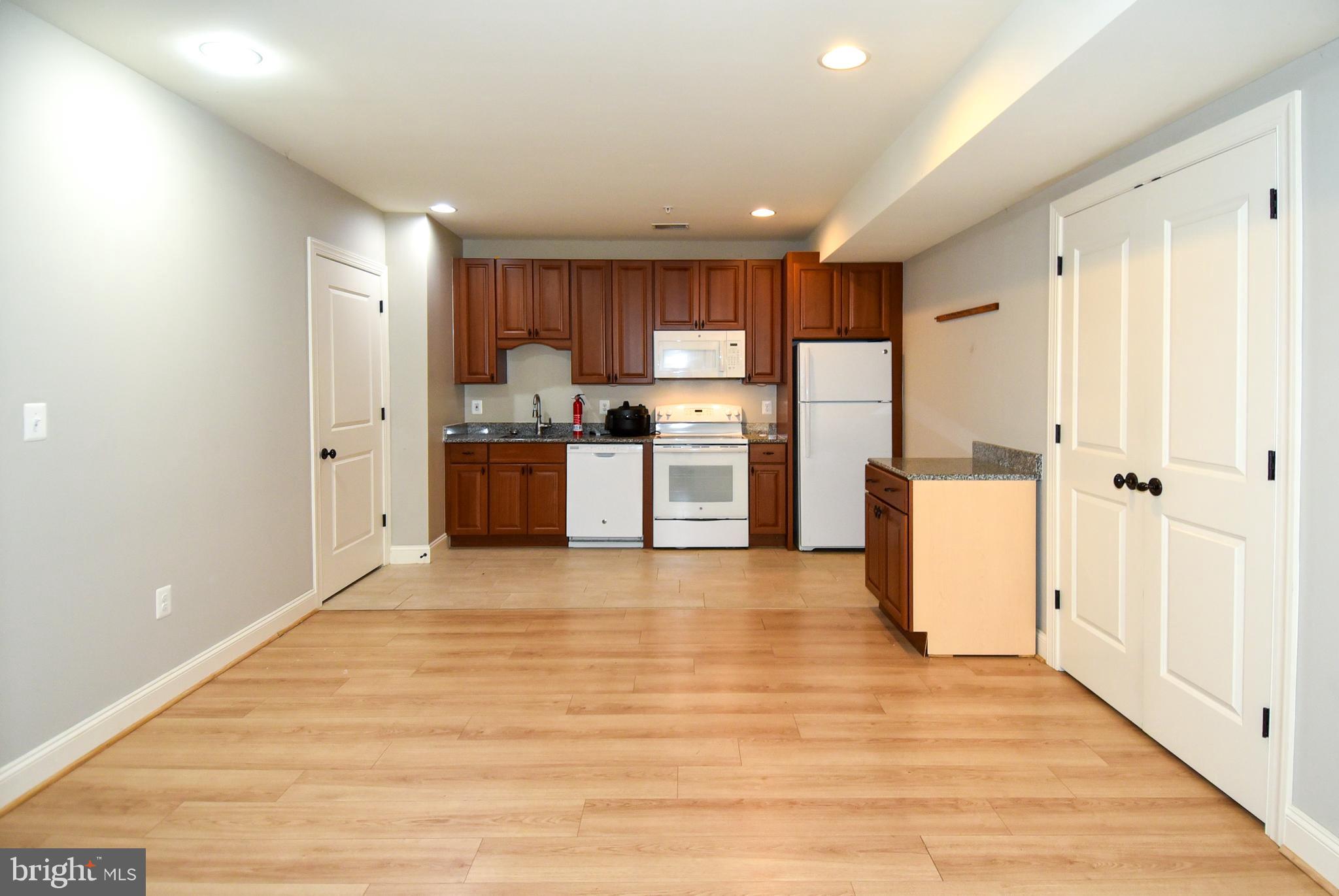 ALTA VISTA GARDENS - Residential Lease