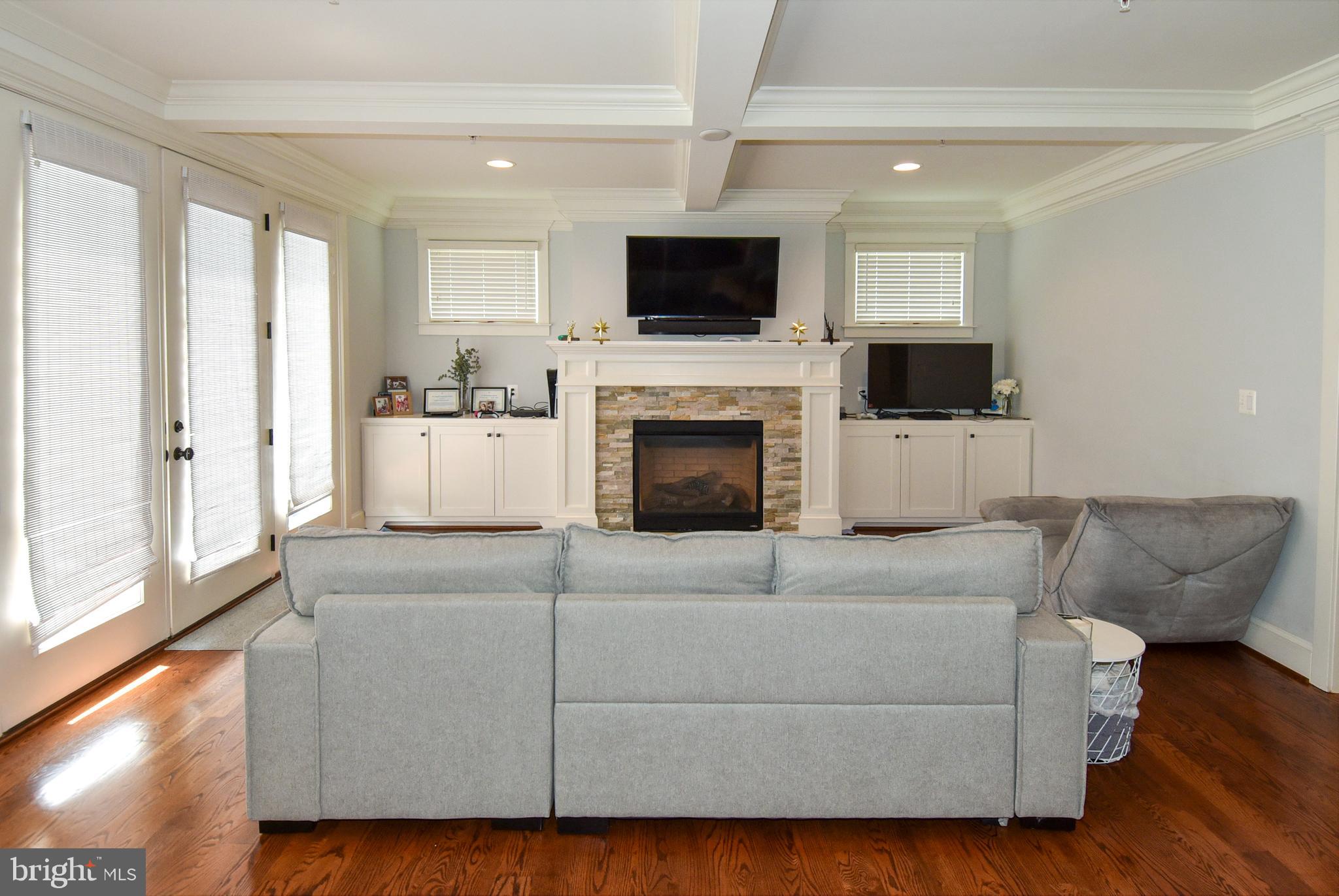 ALTA VISTA GARDENS - Residential Lease