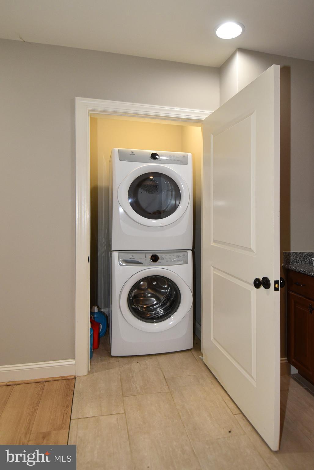 ALTA VISTA GARDENS - Residential Lease