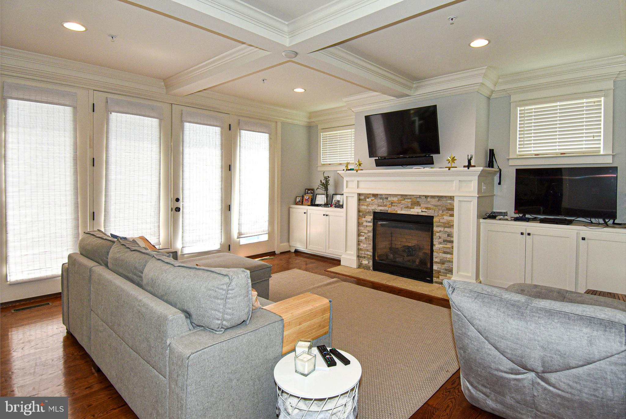 ALTA VISTA GARDENS - Residential Lease