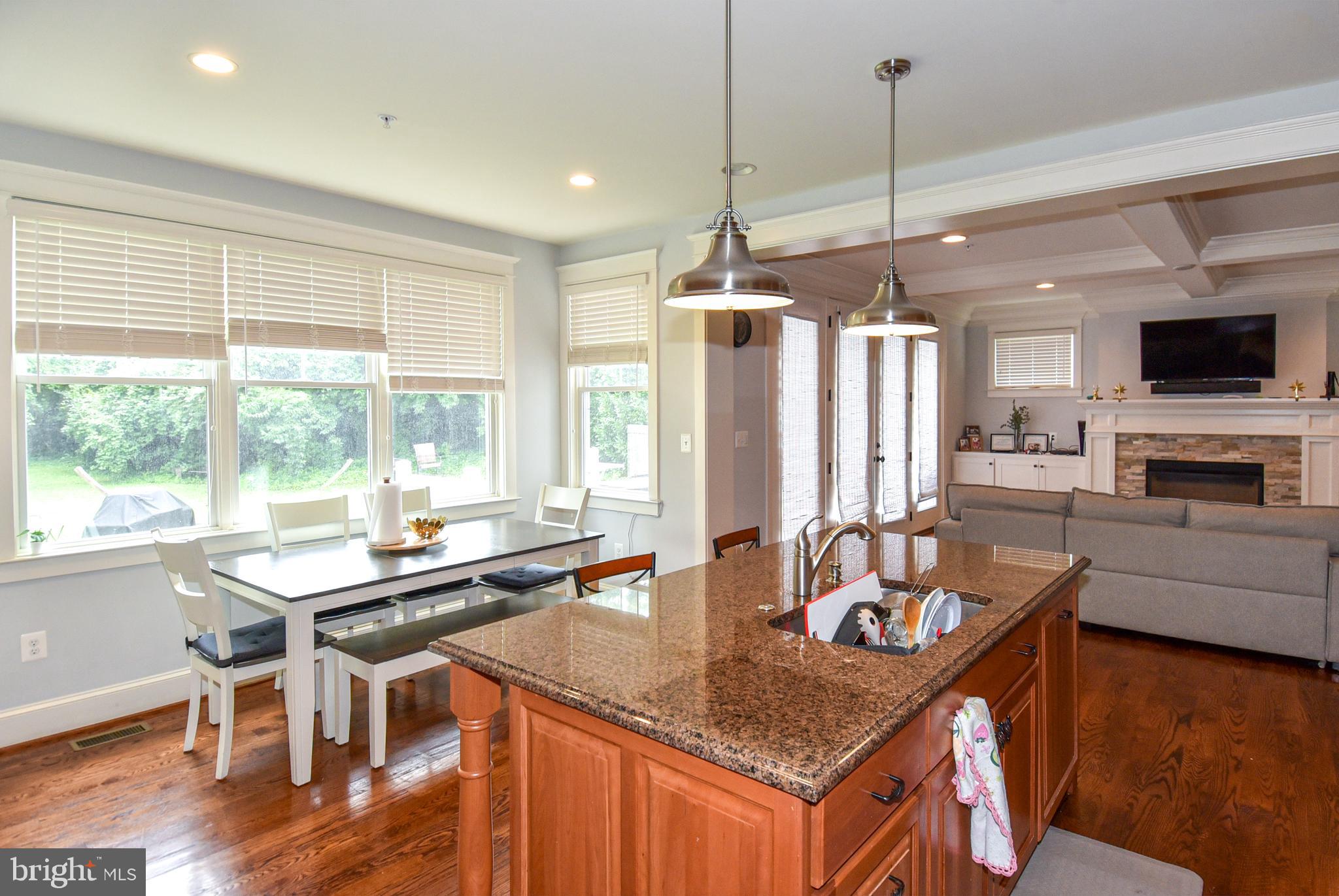 ALTA VISTA GARDENS - Residential Lease