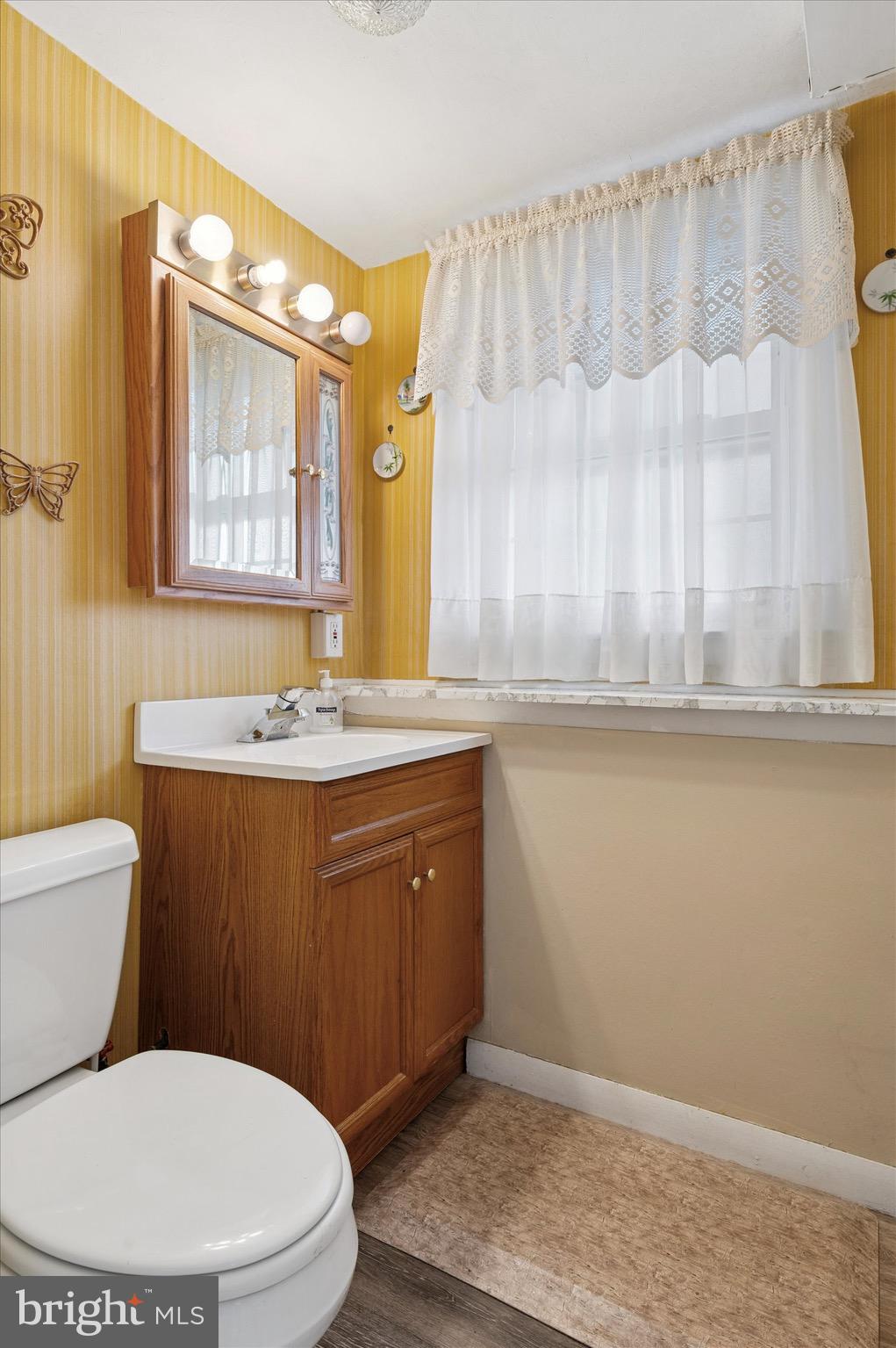 PENNELL MANOR - Residential