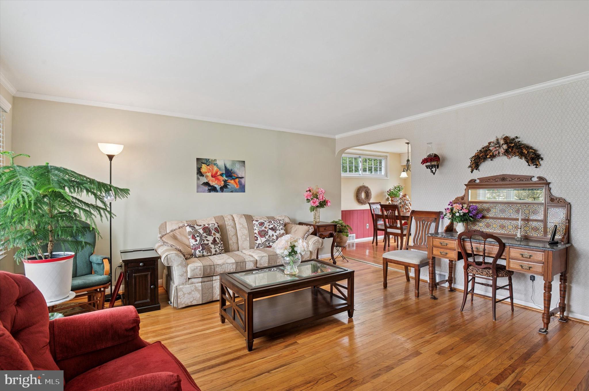 PENNELL MANOR - Residential