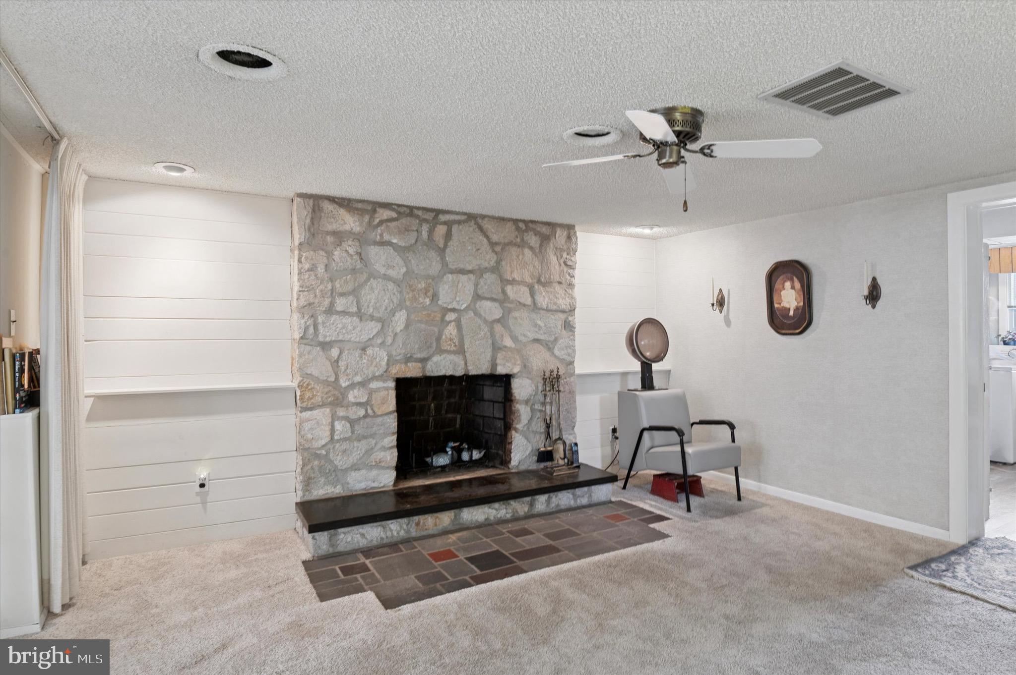 PENNELL MANOR - Residential