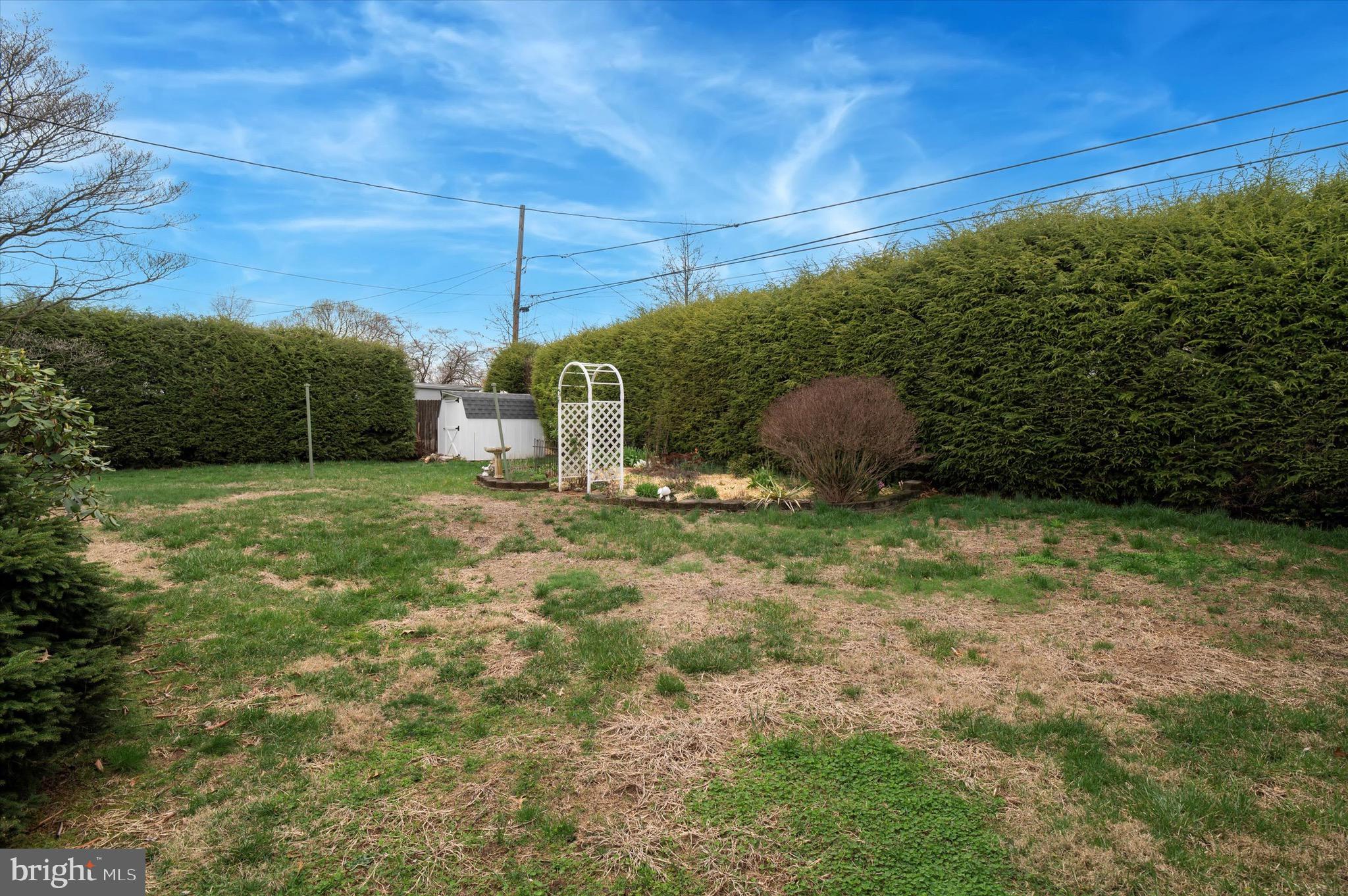 PENNELL MANOR - Residential