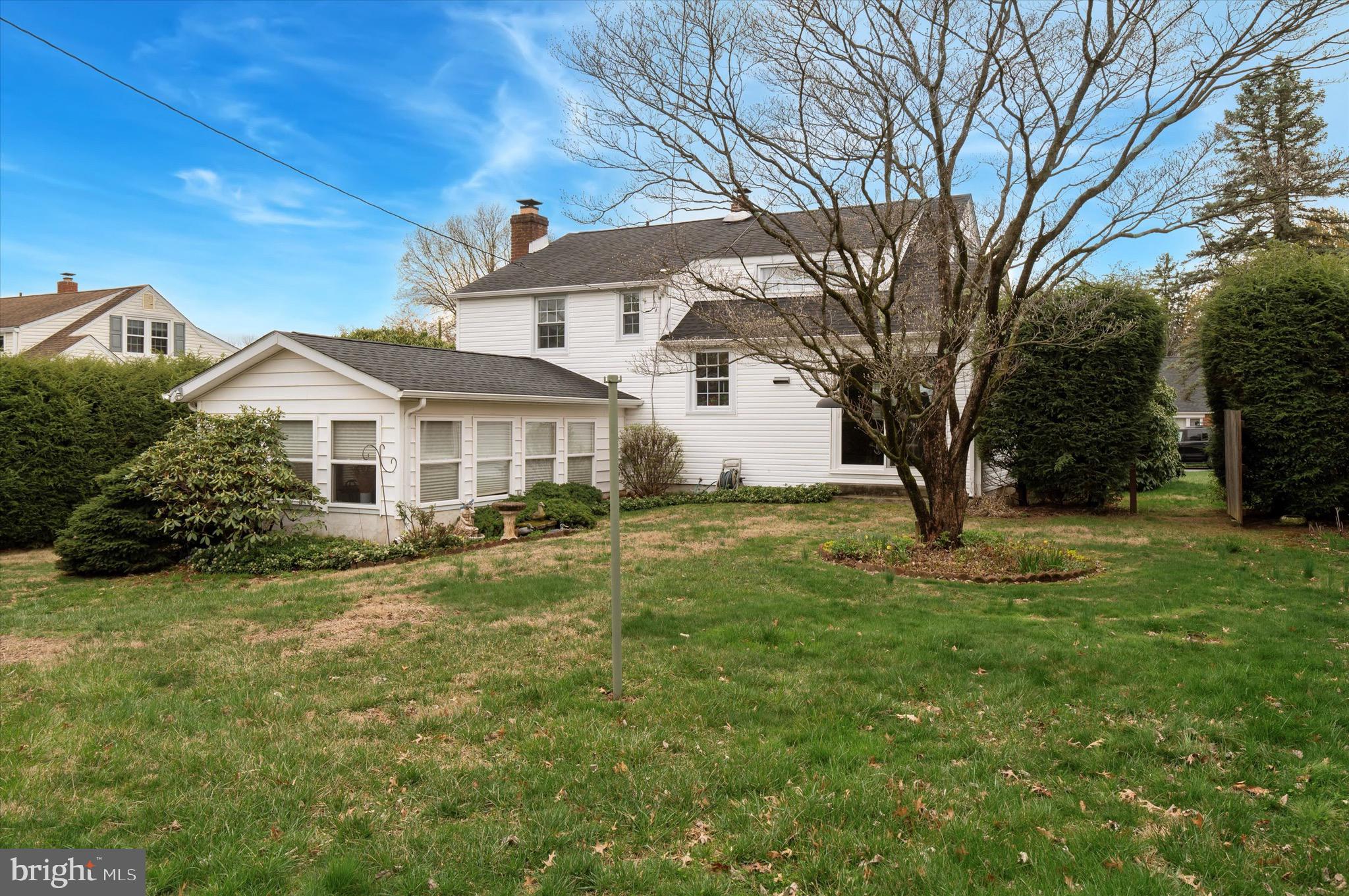 PENNELL MANOR - Residential