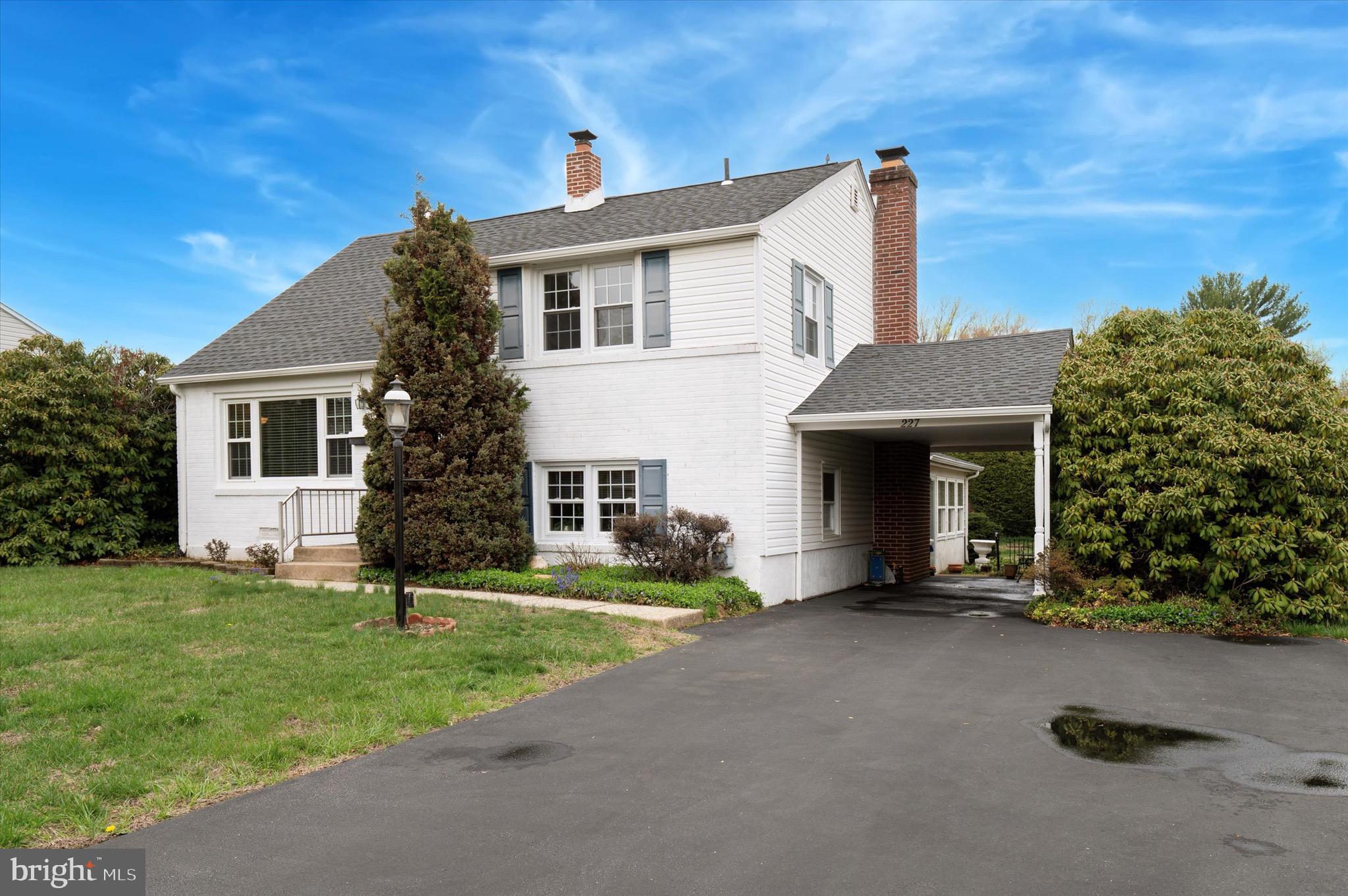 PENNELL MANOR - Residential