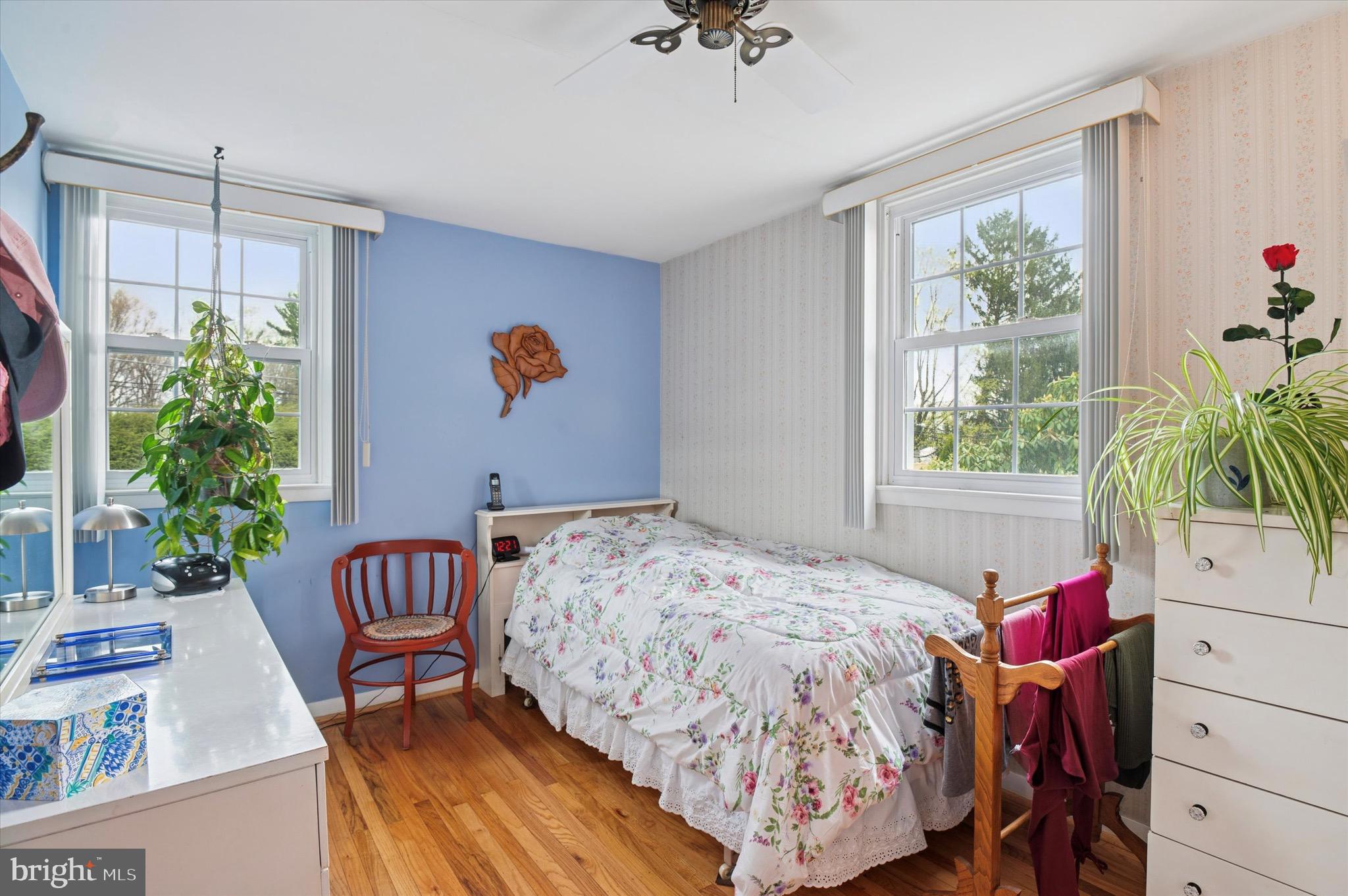 PENNELL MANOR - Residential