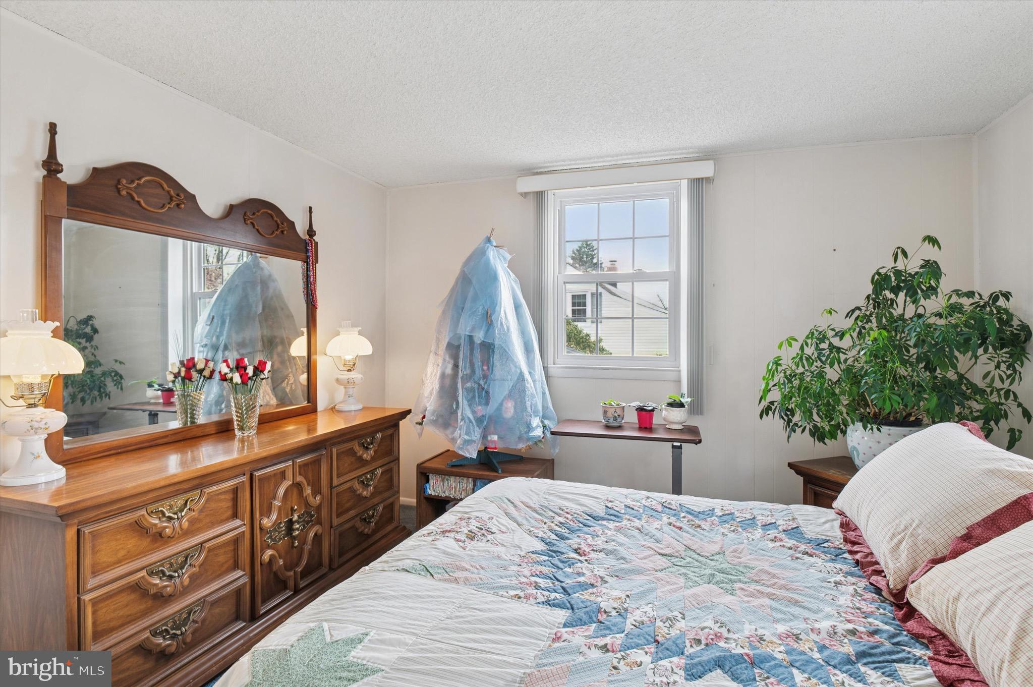 PENNELL MANOR - Residential