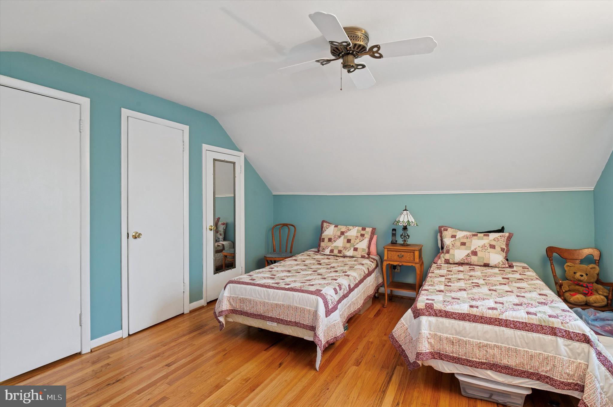 PENNELL MANOR - Residential