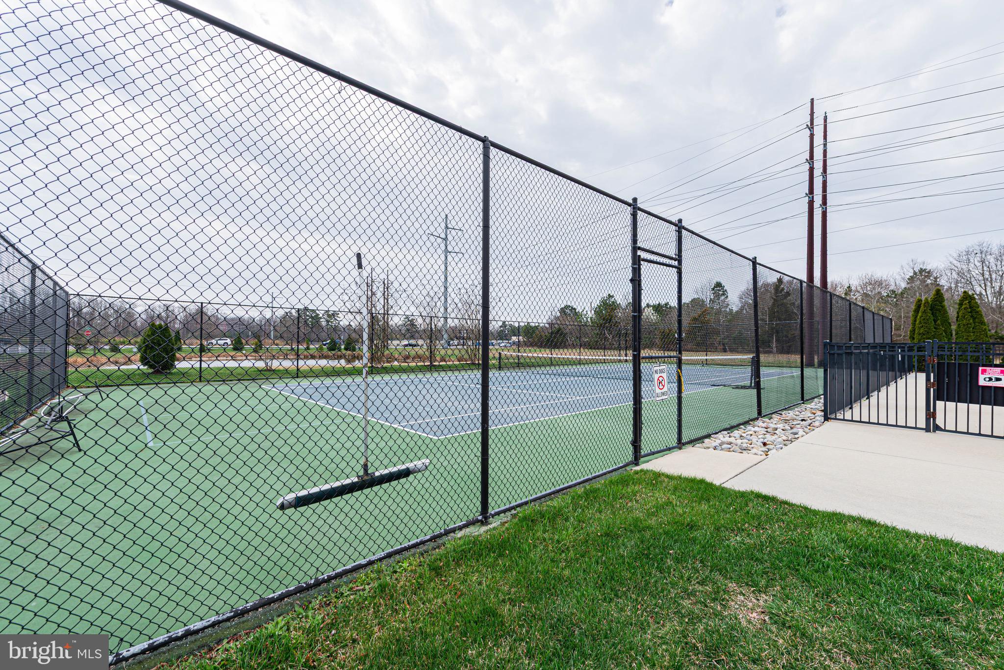 SHOREVIEW WOODS - Residential