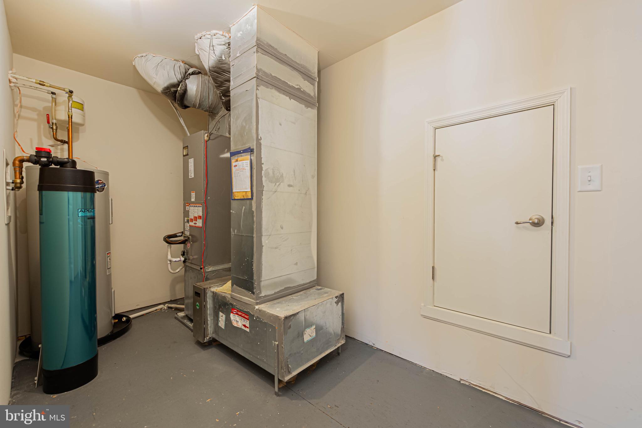 SHOREVIEW WOODS - Residential