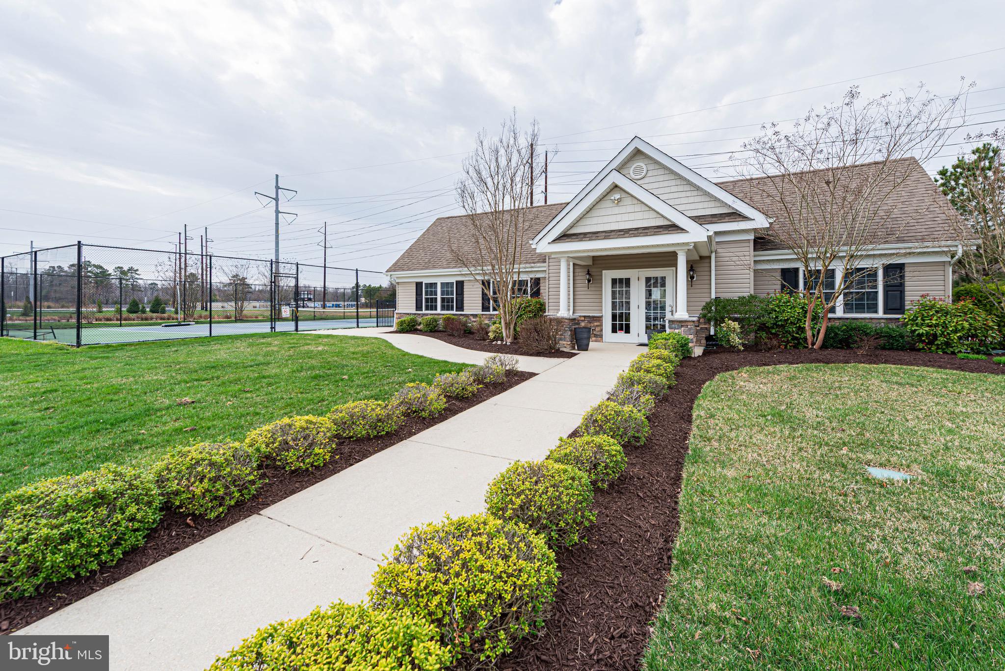 SHOREVIEW WOODS - Residential