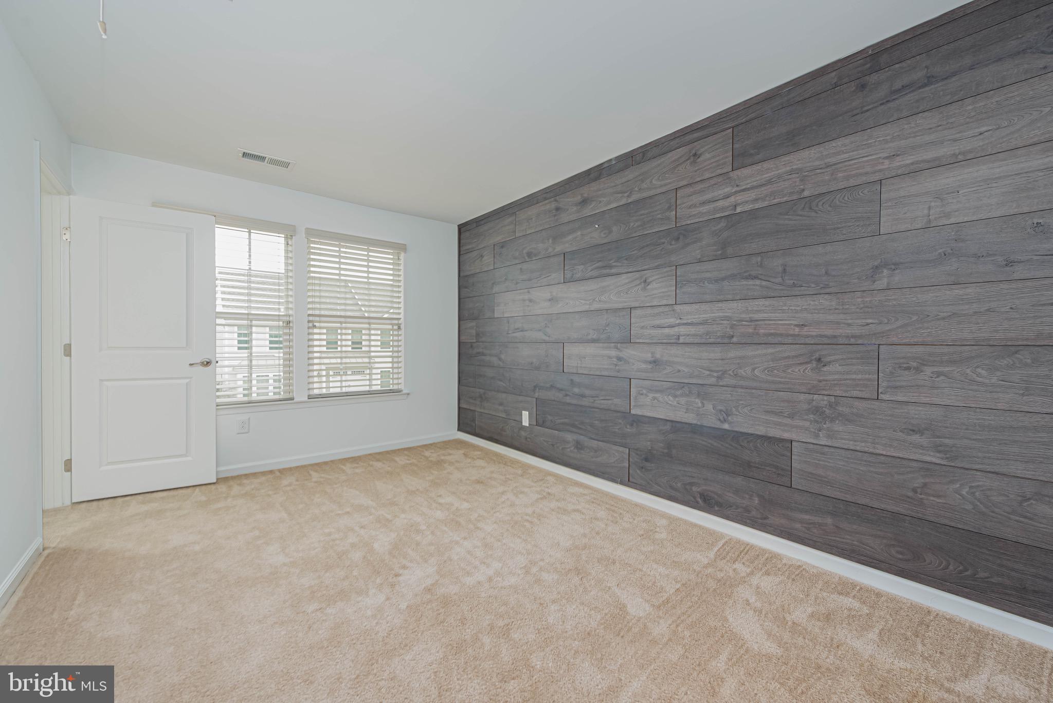 SHOREVIEW WOODS - Residential