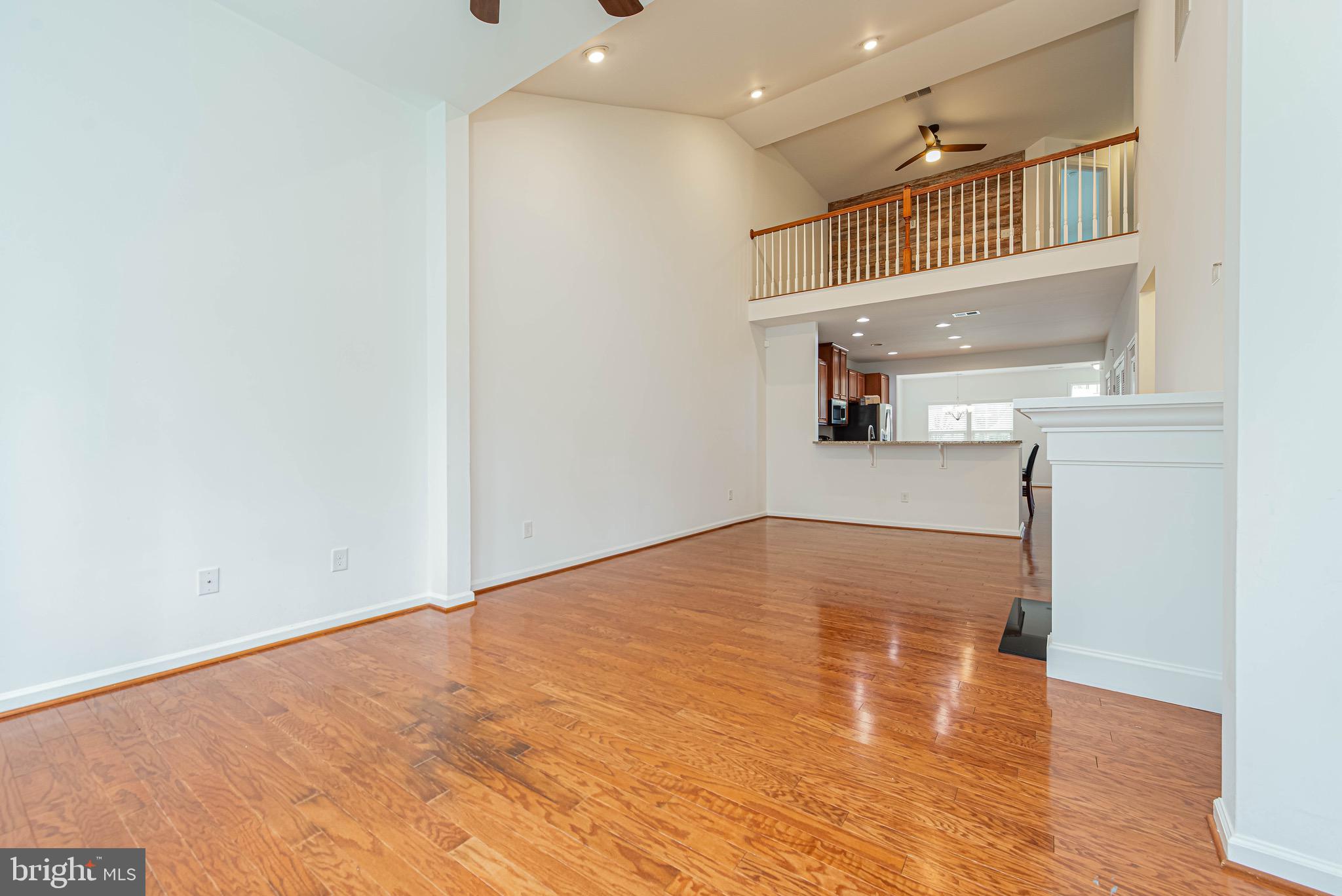 SHOREVIEW WOODS - Residential