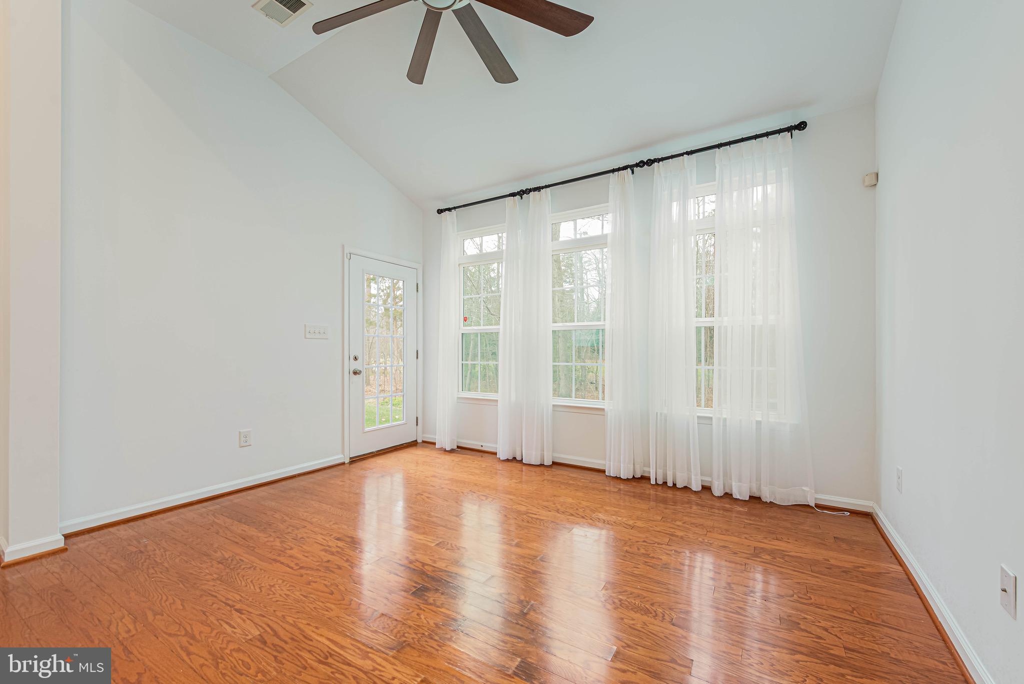 SHOREVIEW WOODS - Residential