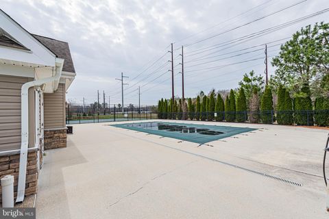 listing image 44