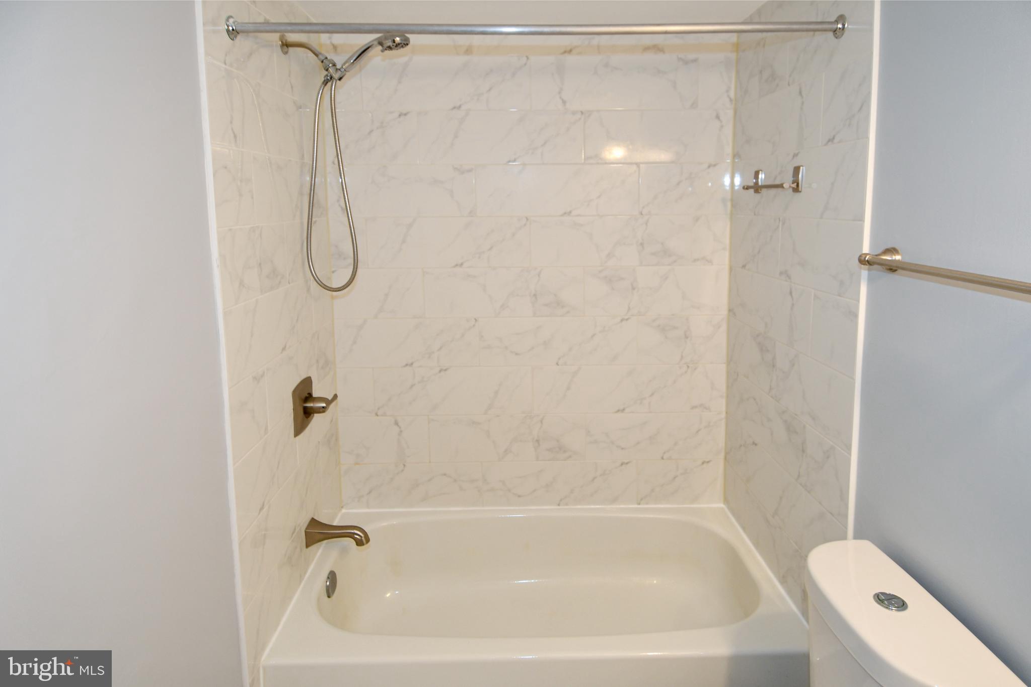 CHURCHILL TOWN SECTOR - Residential Lease