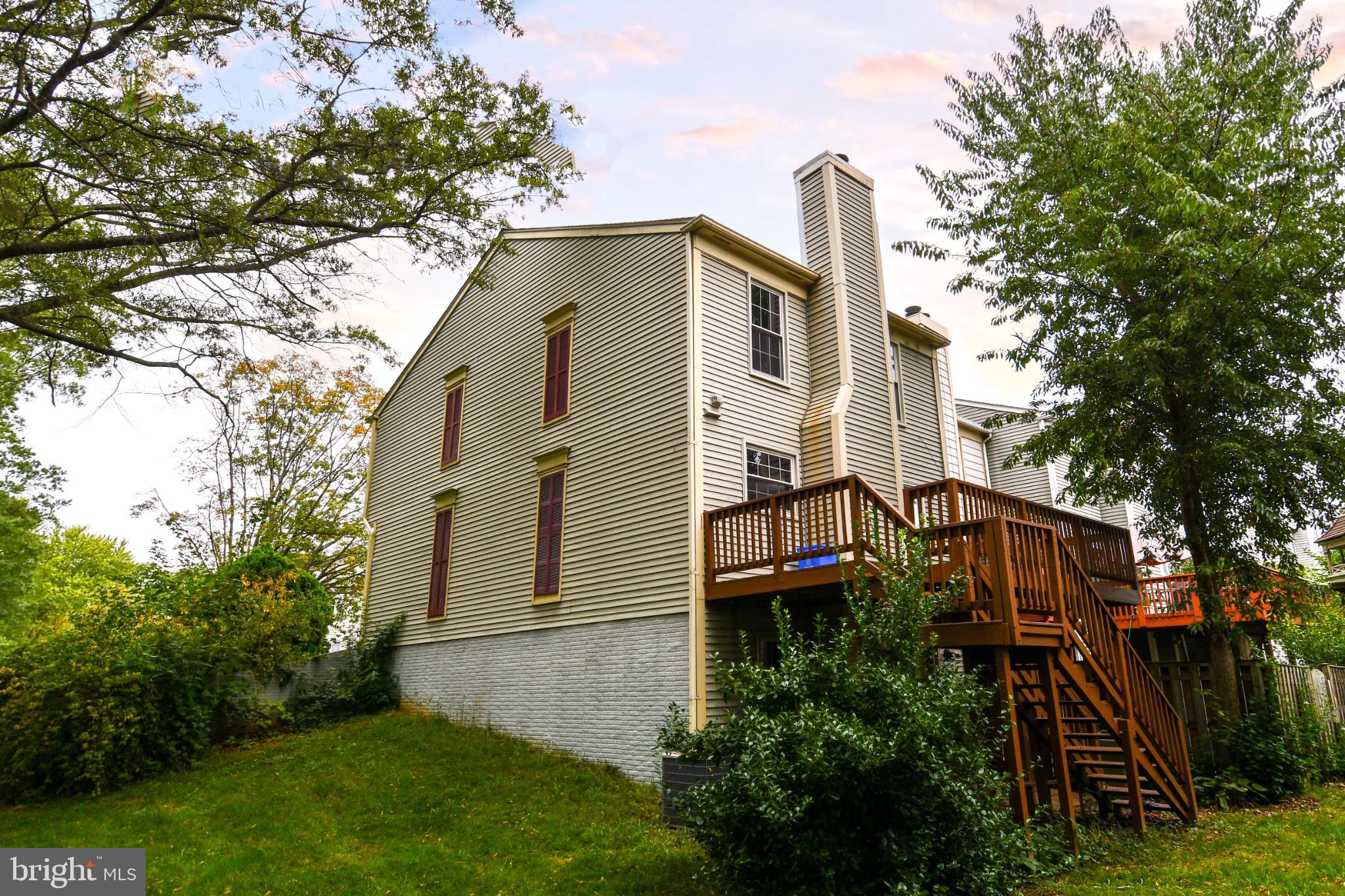 CHURCHILL TOWN SECTOR - Residential Lease