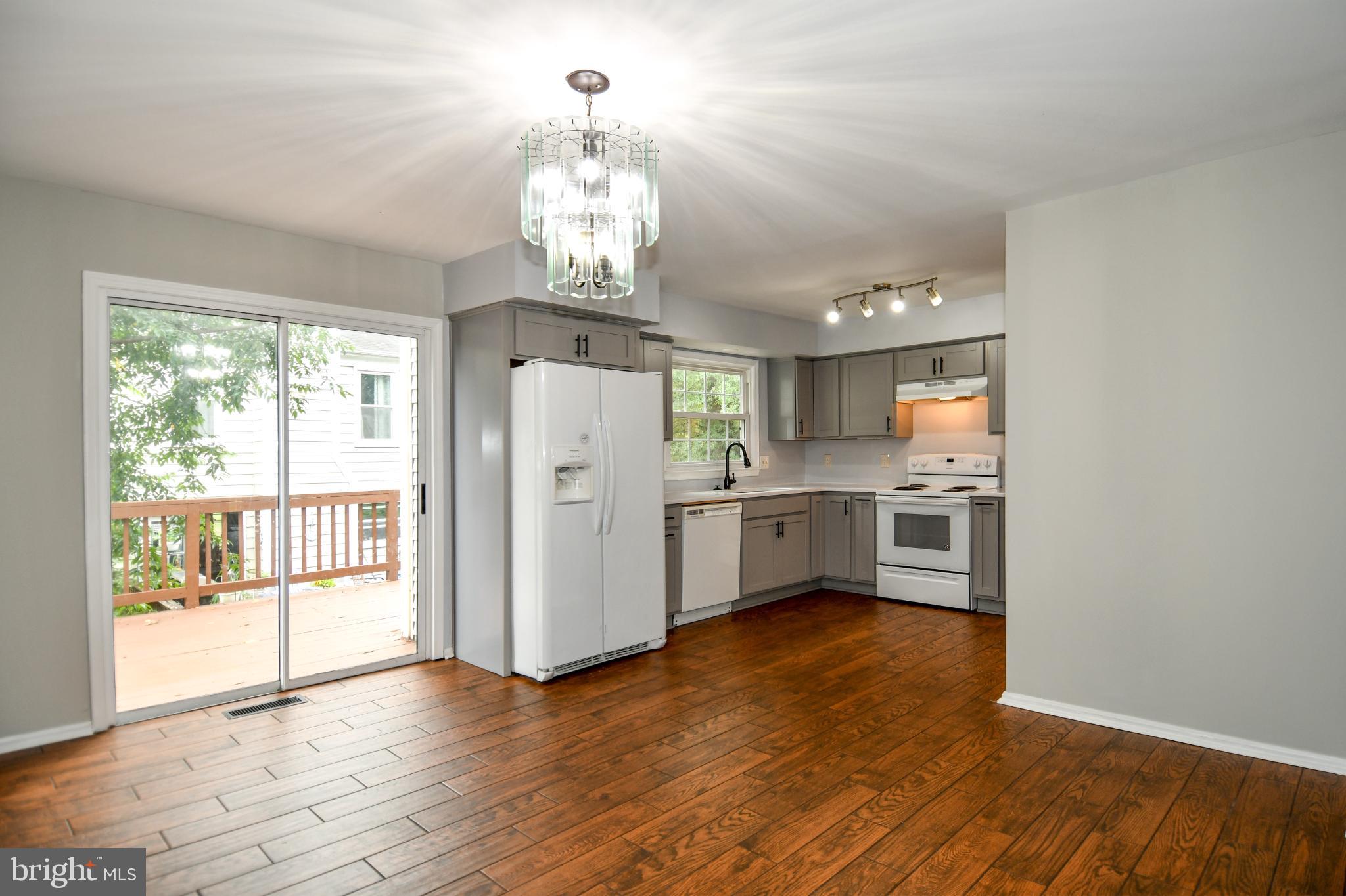 CHURCHILL TOWN SECTOR - Residential Lease