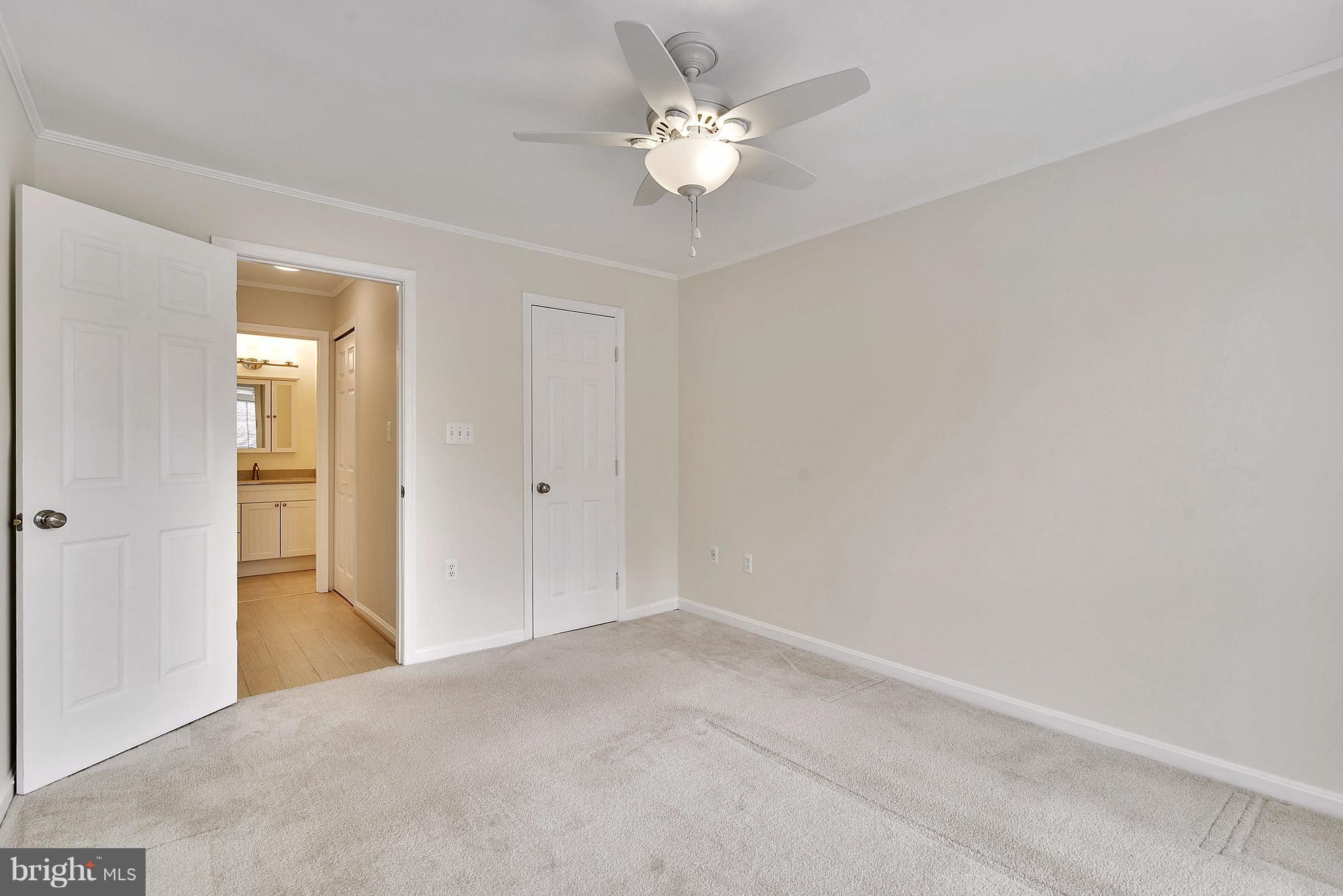 VICTORIA CROSSINGS AT MANCHESTER LAKES - Residential Lease