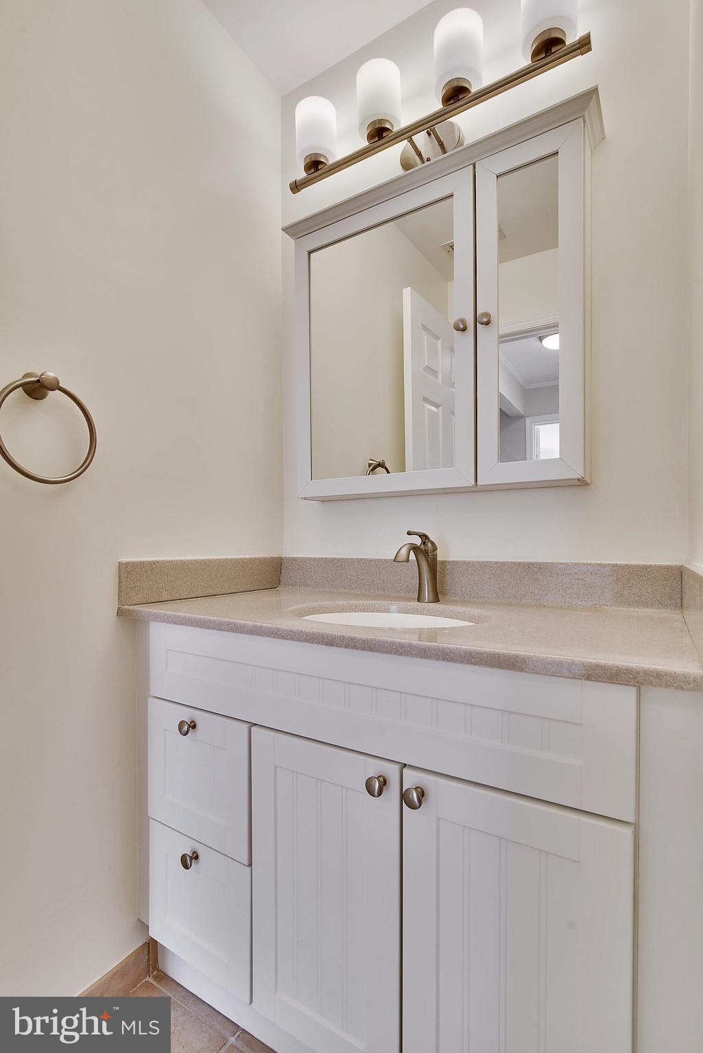 VICTORIA CROSSINGS AT MANCHESTER LAKES - Residential Lease