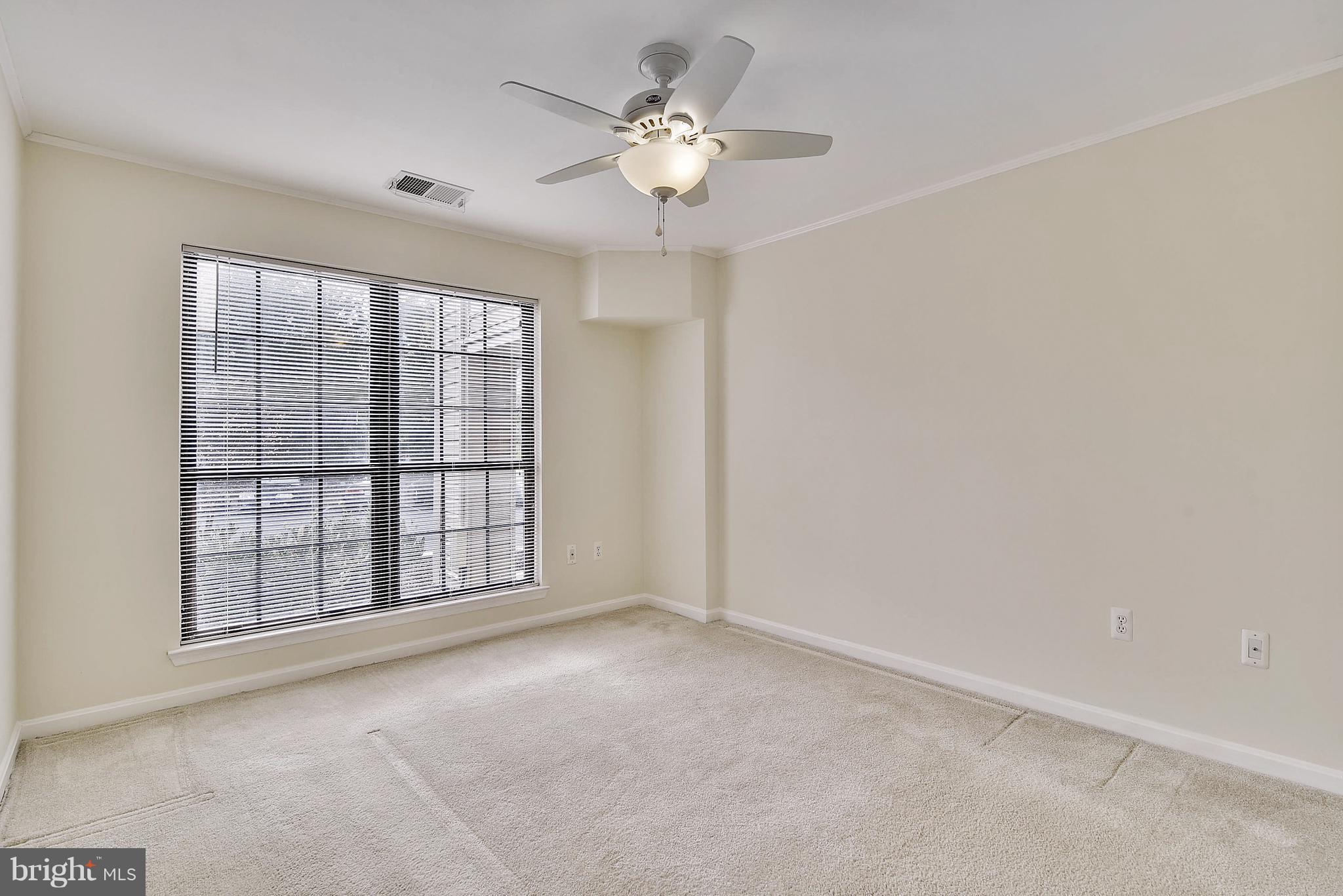 VICTORIA CROSSINGS AT MANCHESTER LAKES - Residential Lease