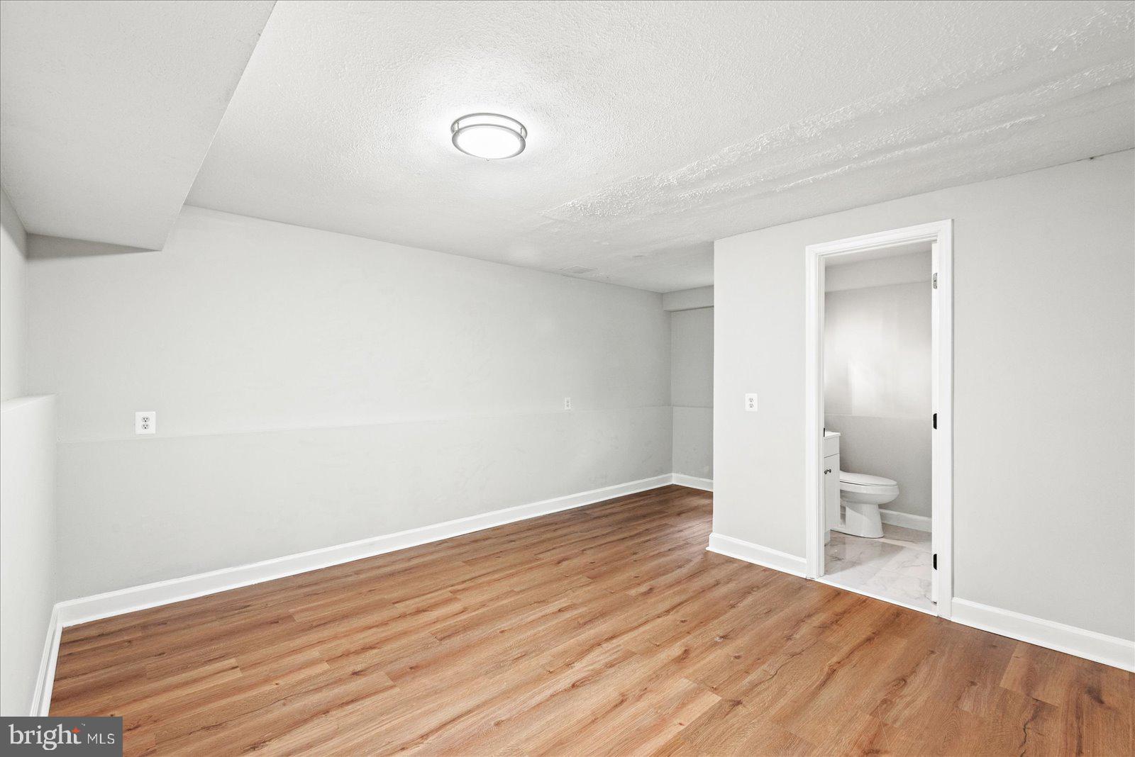 LAKE LAND OR - Residential