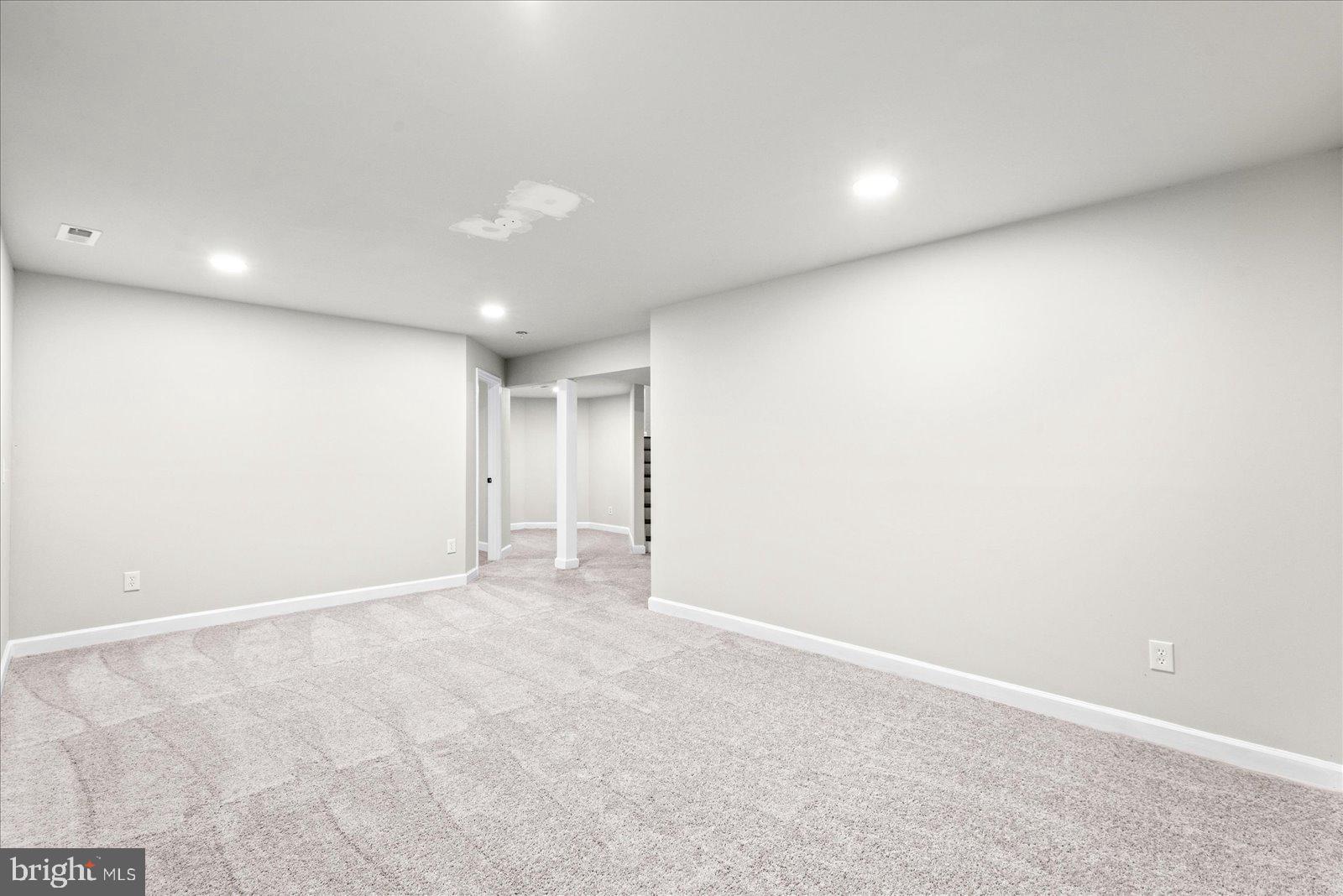 LAKE LAND OR - Residential