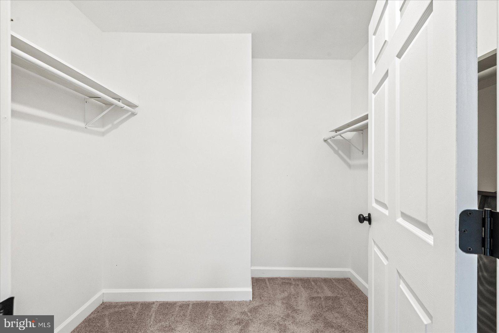 LAKE LAND OR - Residential