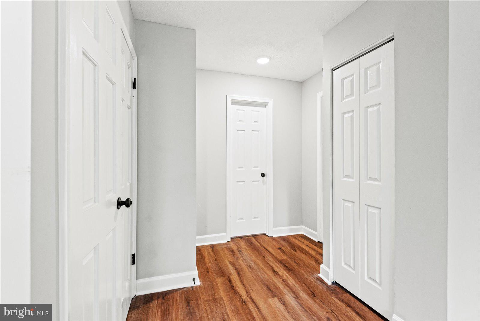 LAKE LAND OR - Residential