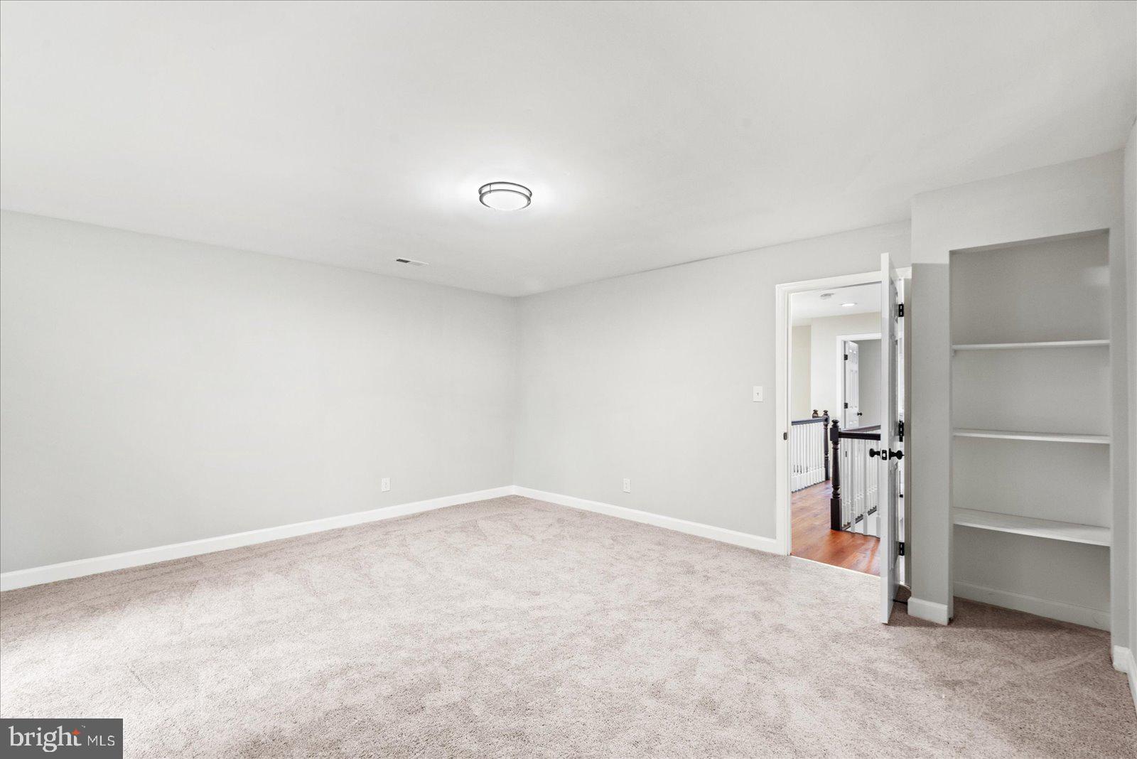 LAKE LAND OR - Residential