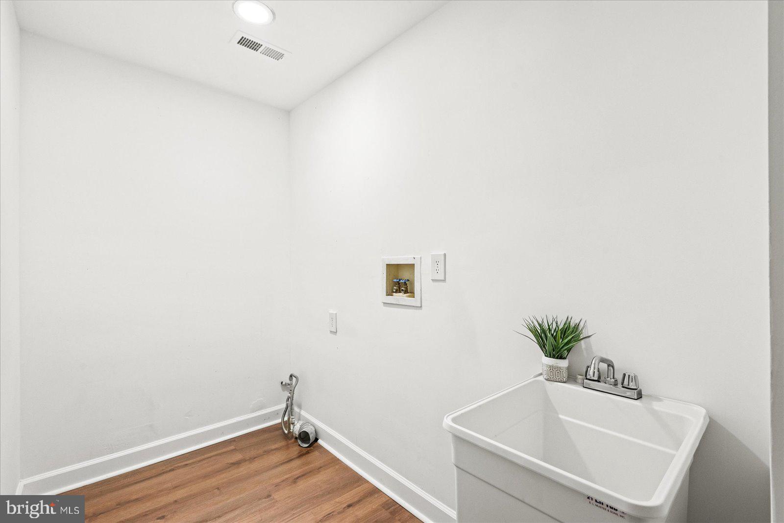 LAKE LAND OR - Residential