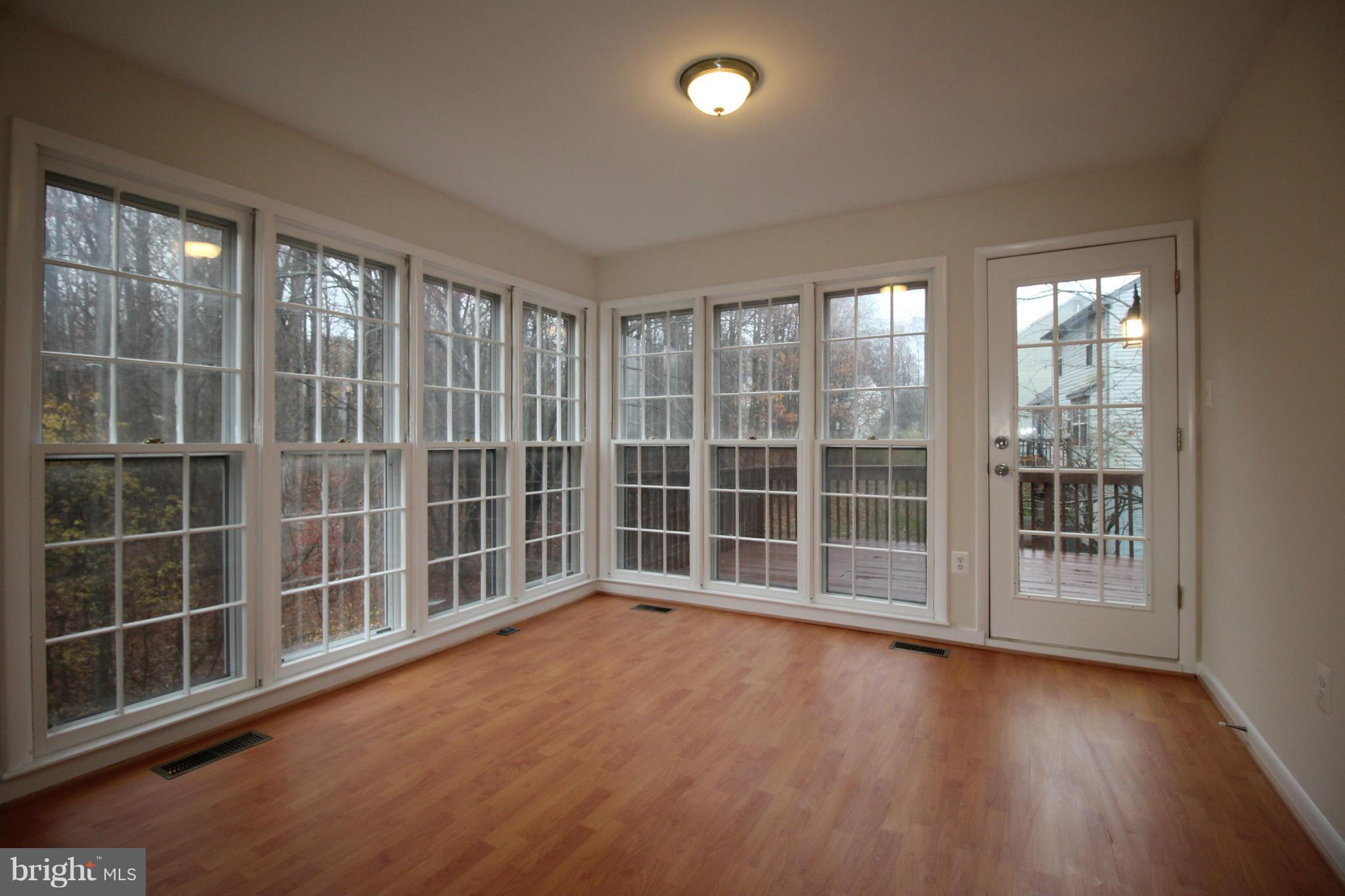 LAKE RIDGE - Residential