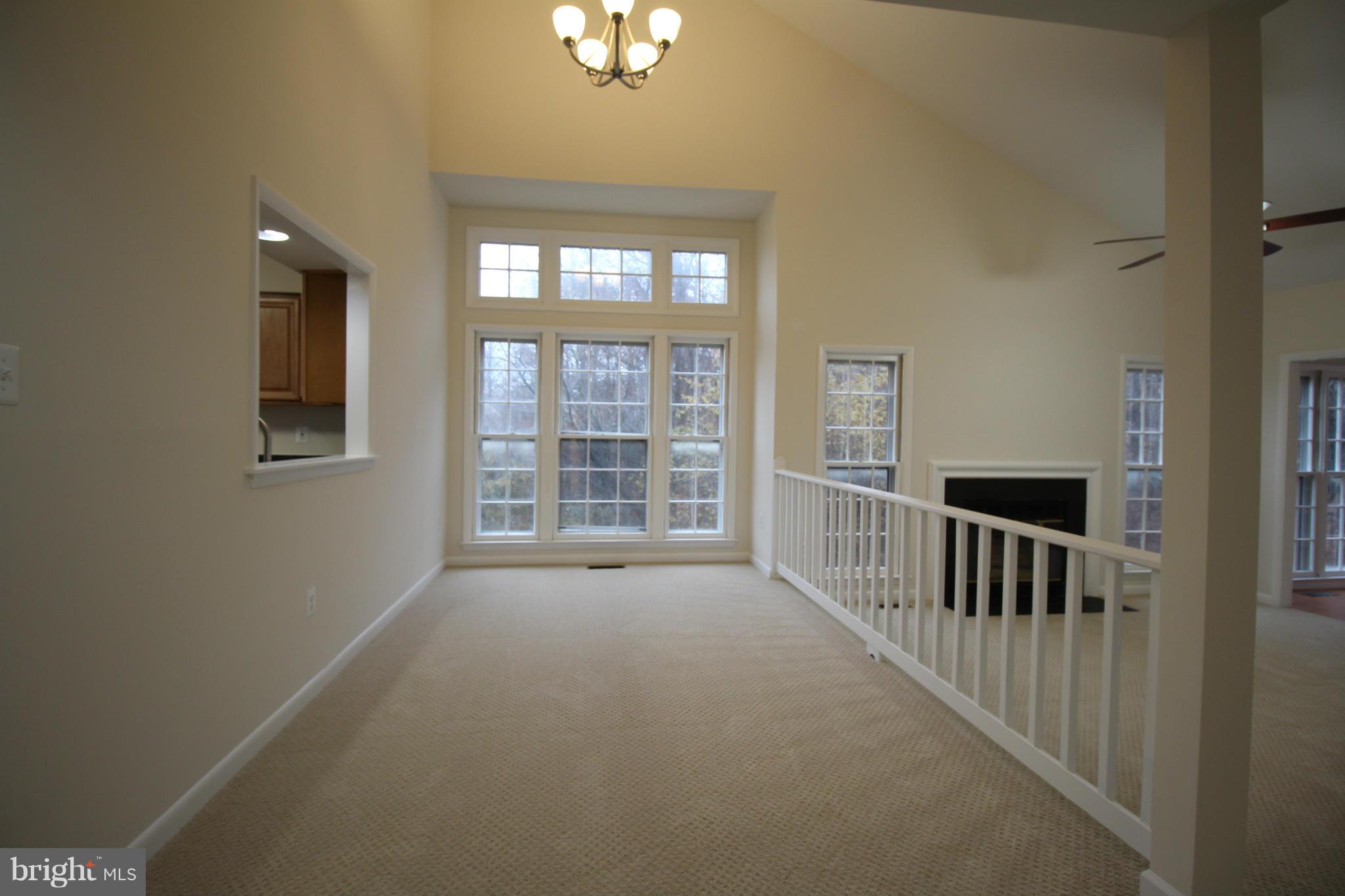 LAKE RIDGE - Residential