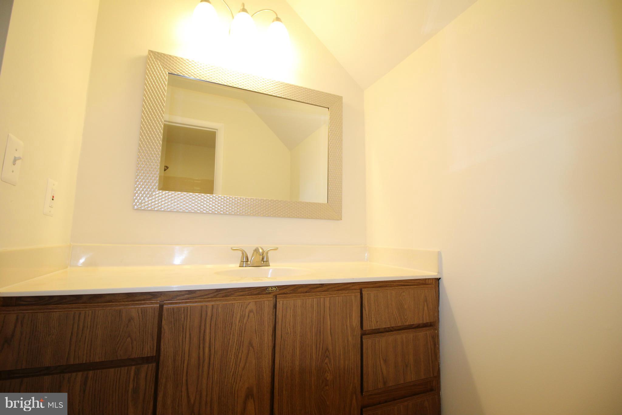 LAKE RIDGE - Residential