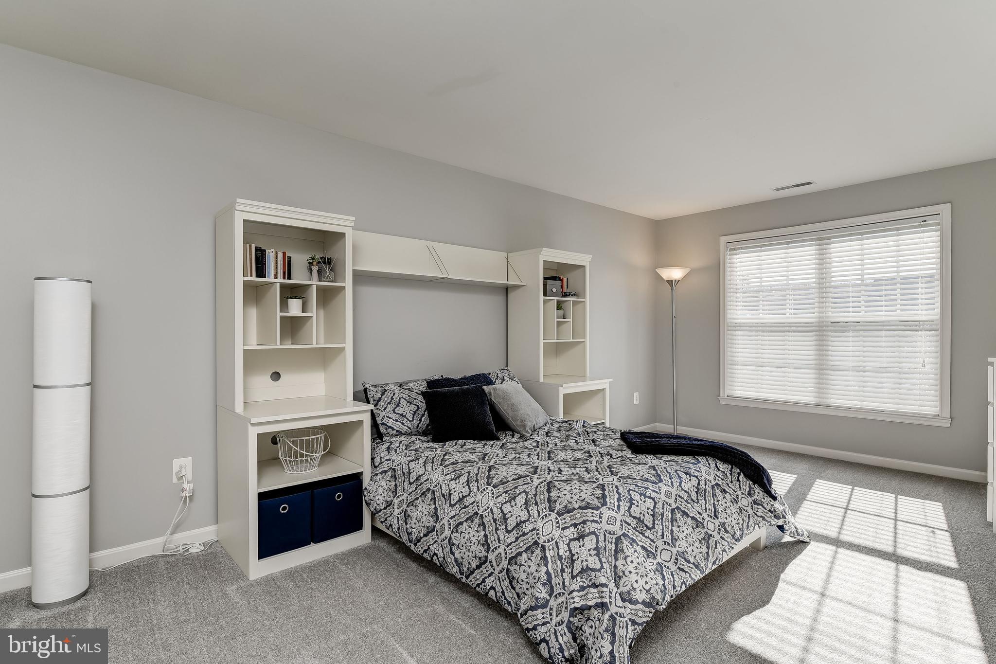 TAYLOR VILLAGE - Residential