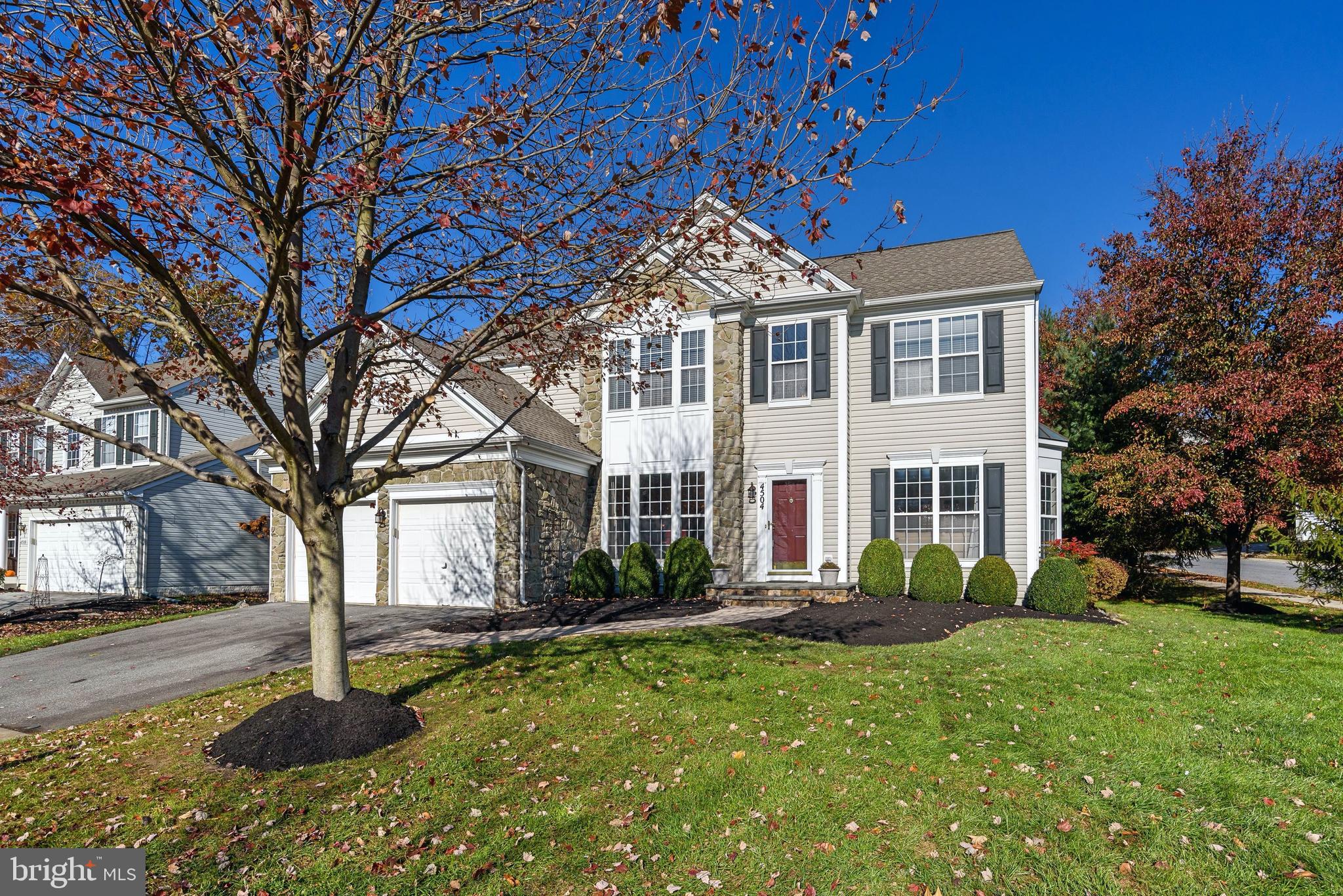 TAYLOR VILLAGE - Residential