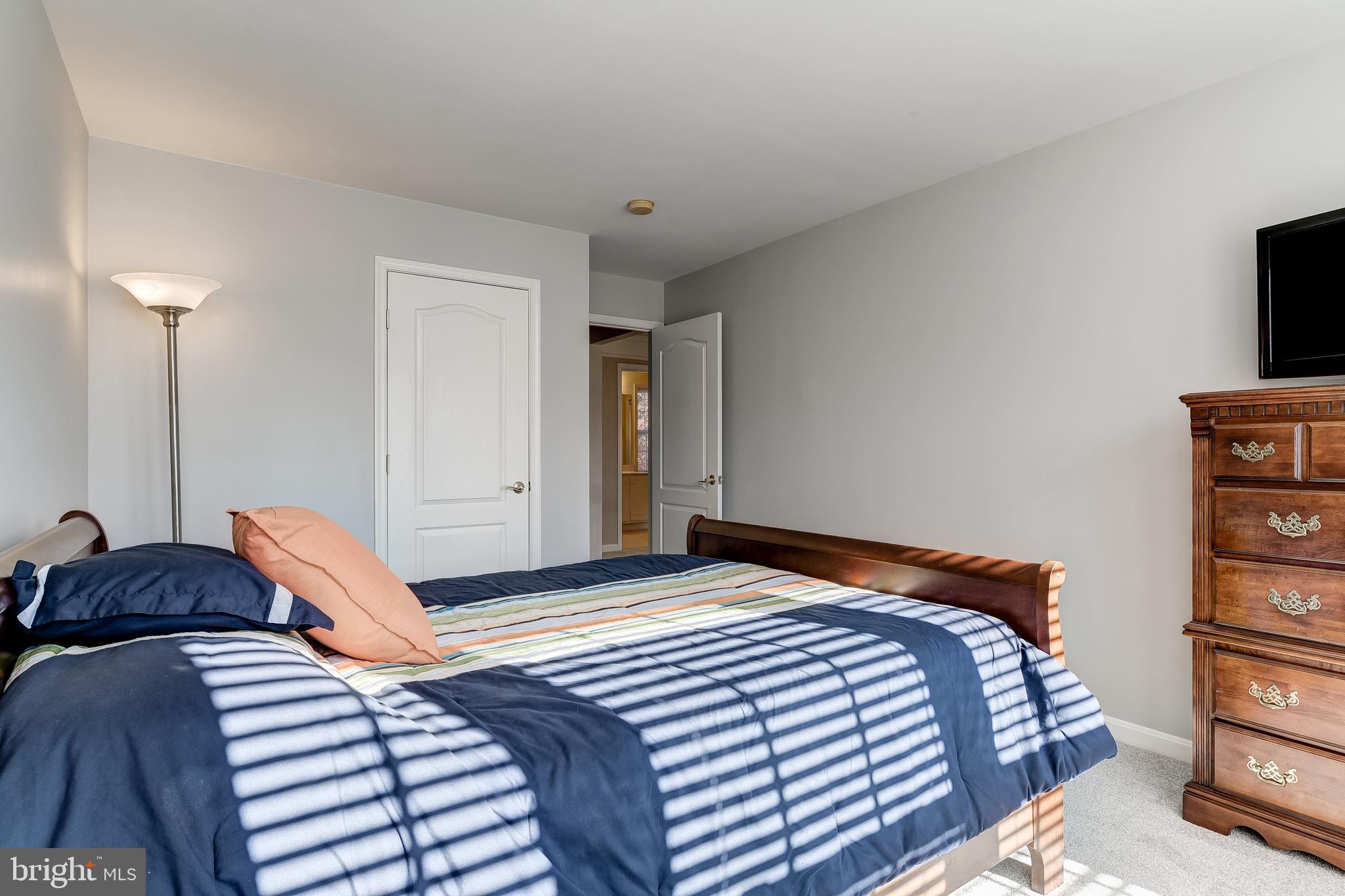 TAYLOR VILLAGE - Residential