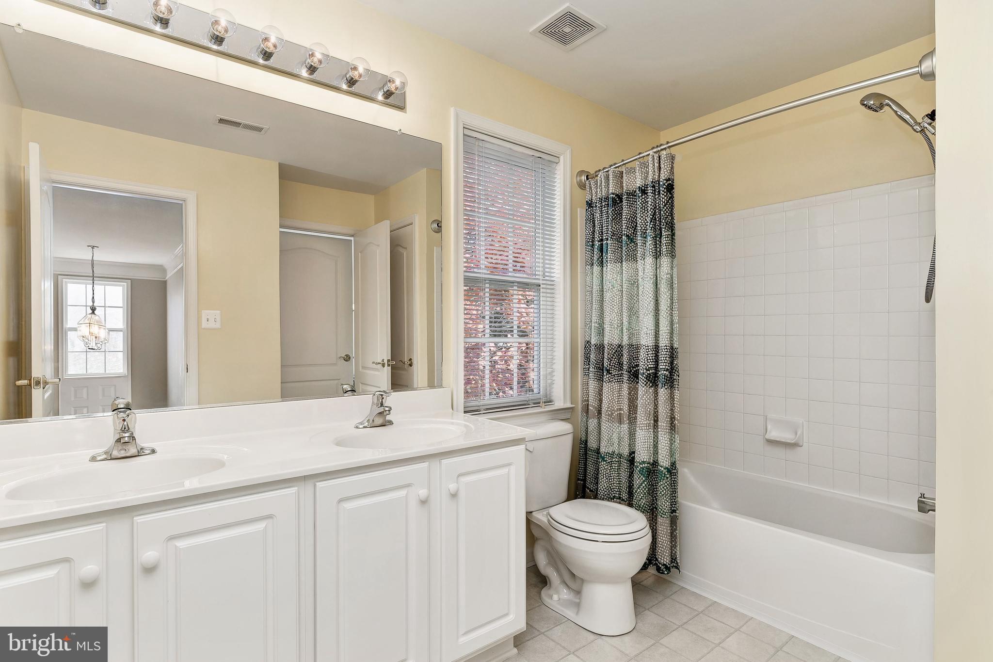 TAYLOR VILLAGE - Residential