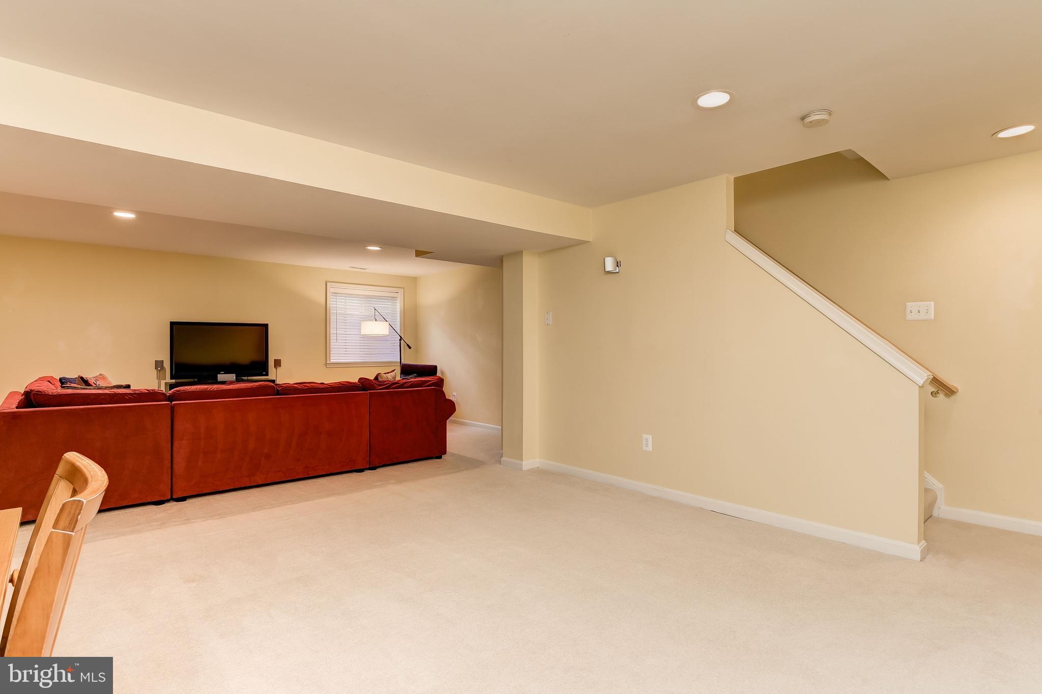 TAYLOR VILLAGE - Residential