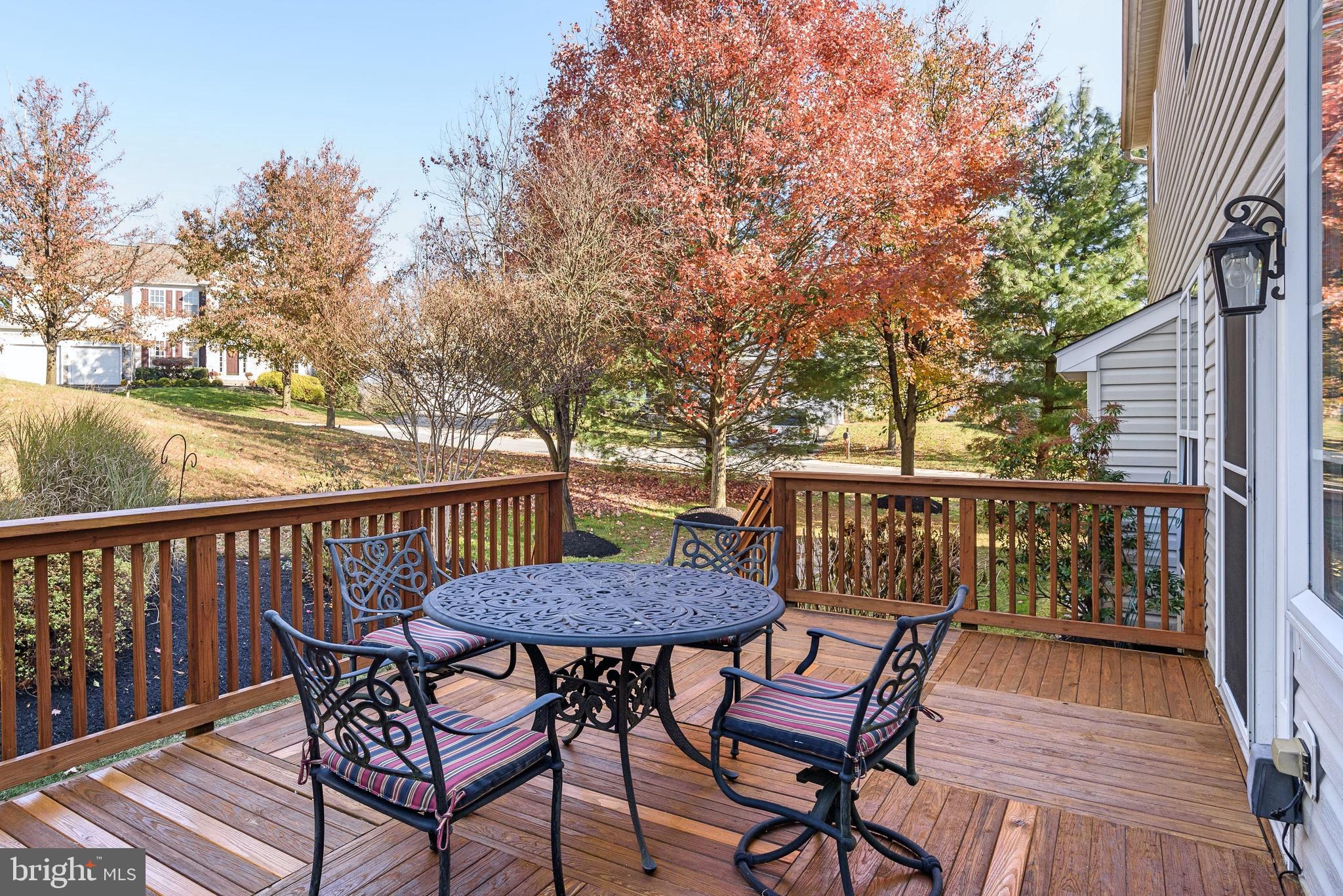 TAYLOR VILLAGE - Residential