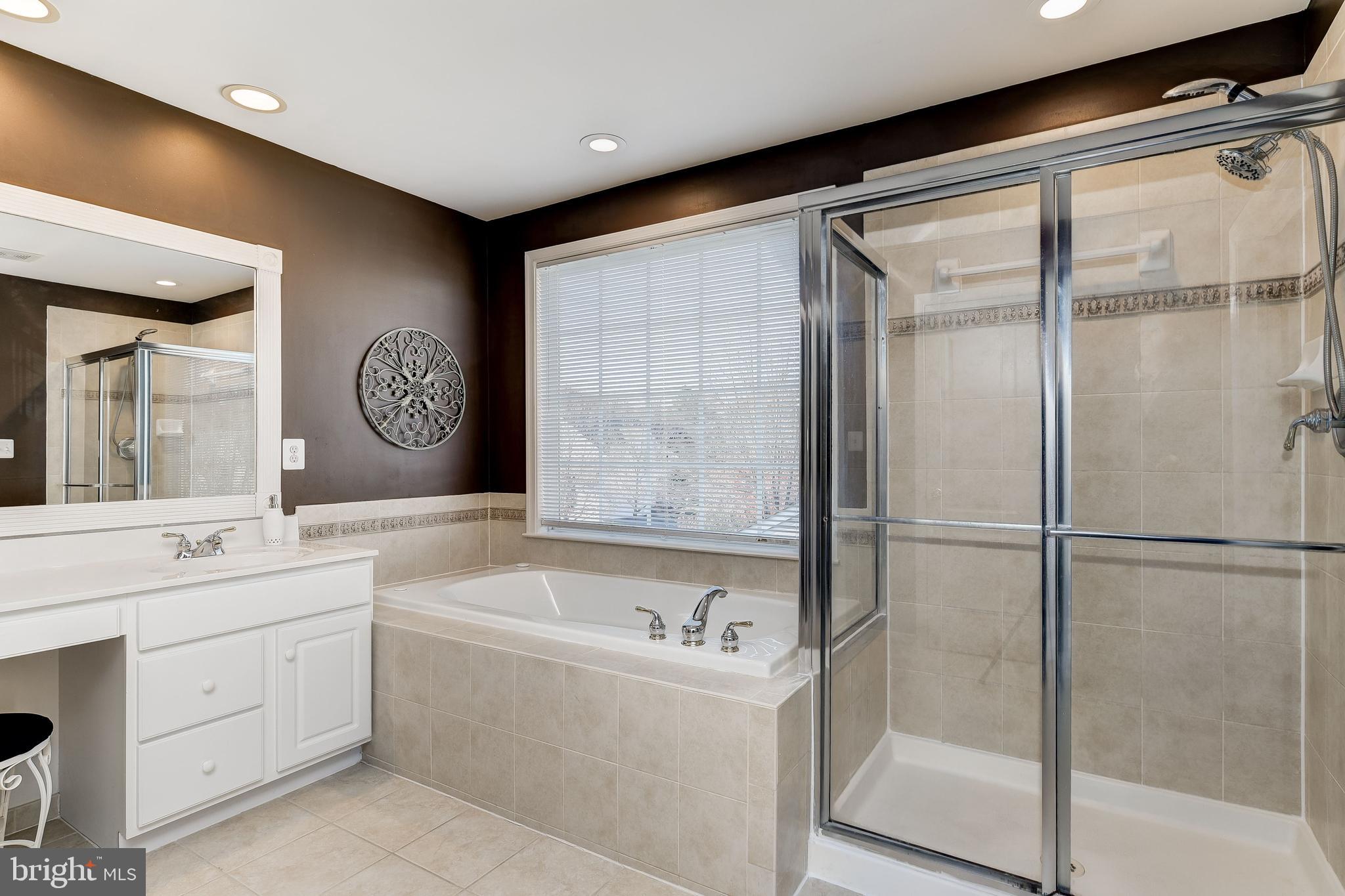 TAYLOR VILLAGE - Residential