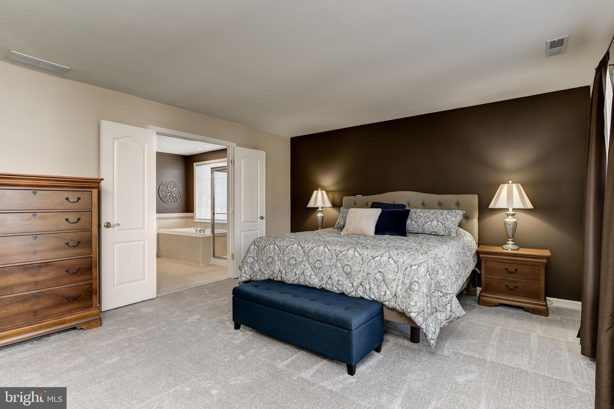 TAYLOR VILLAGE - Residential