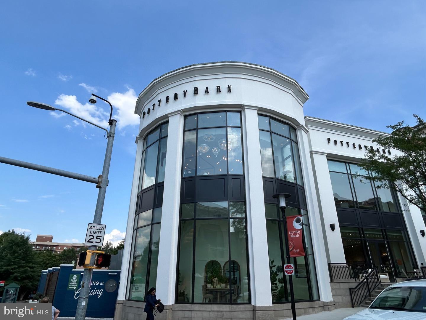 CLARENDON - Residential