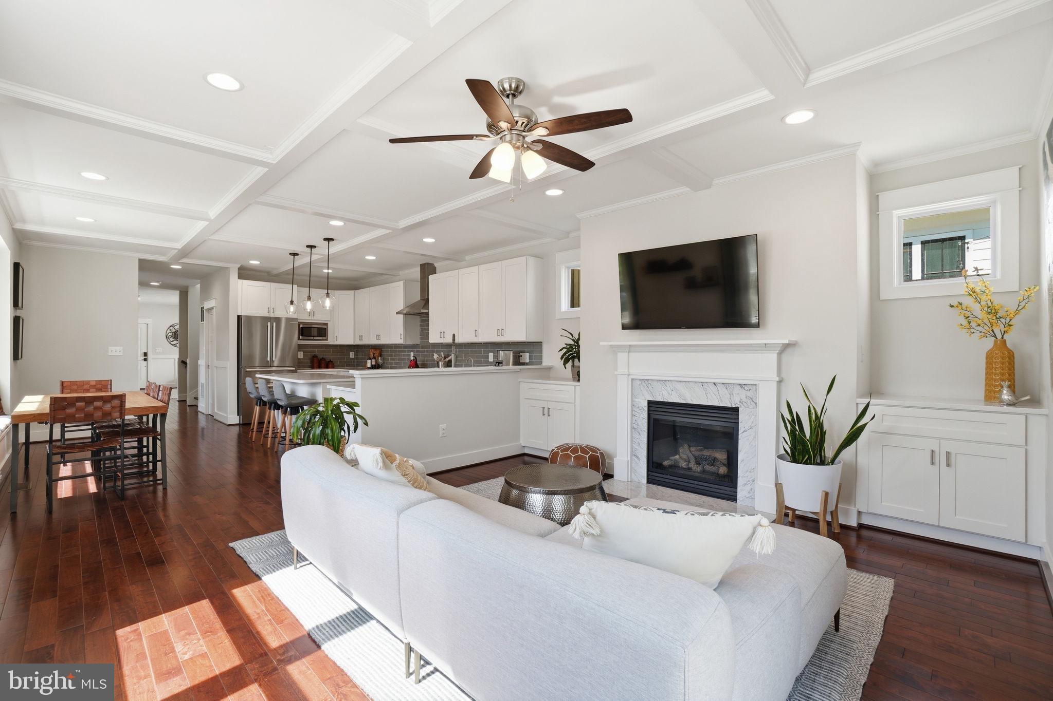 CLARENDON - Residential